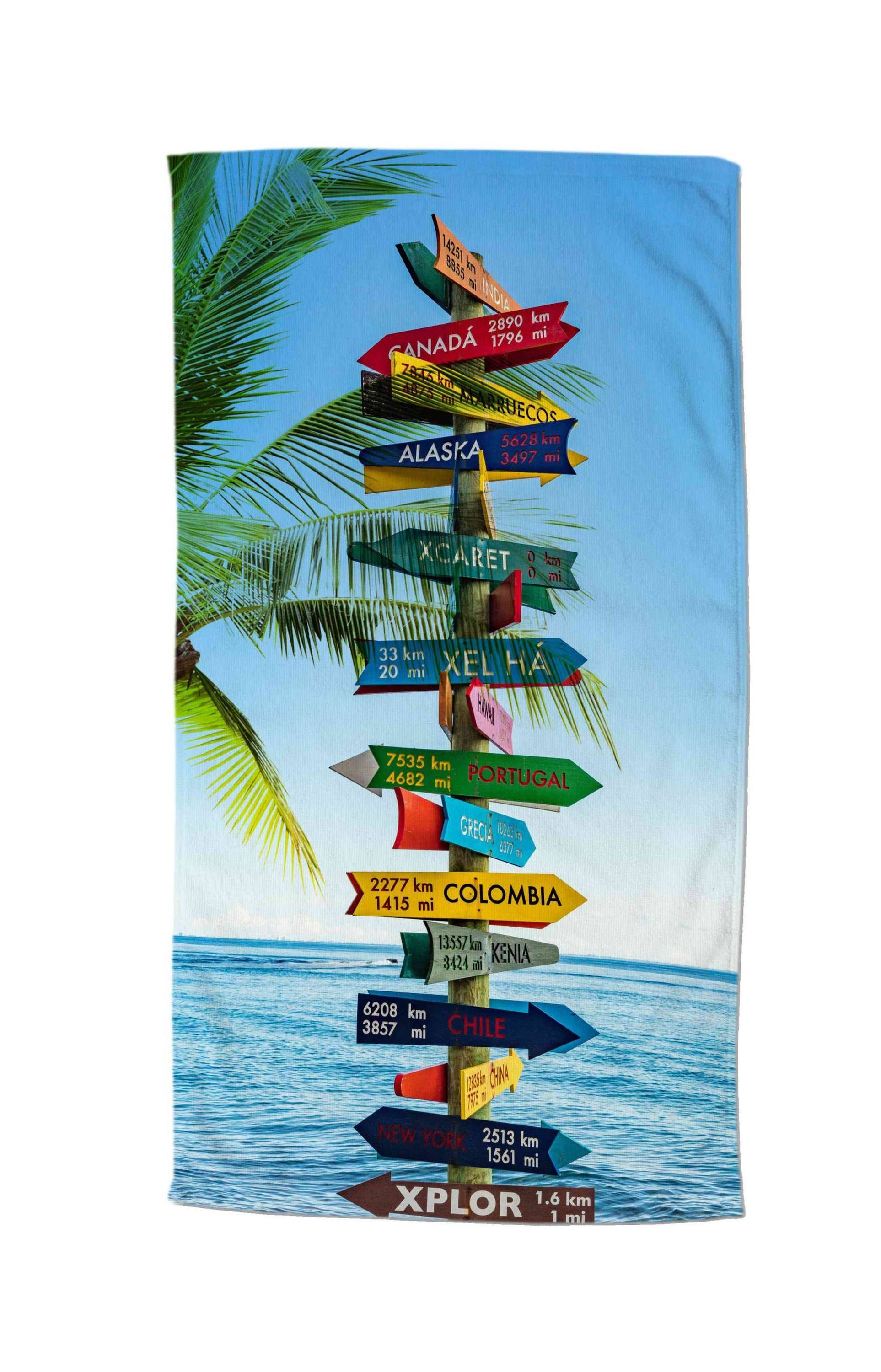 GMD Living Strandtuch BEACH SIGN, Motiv: Reise Wegweiser auf der Vorderseite und weiße Rückseite