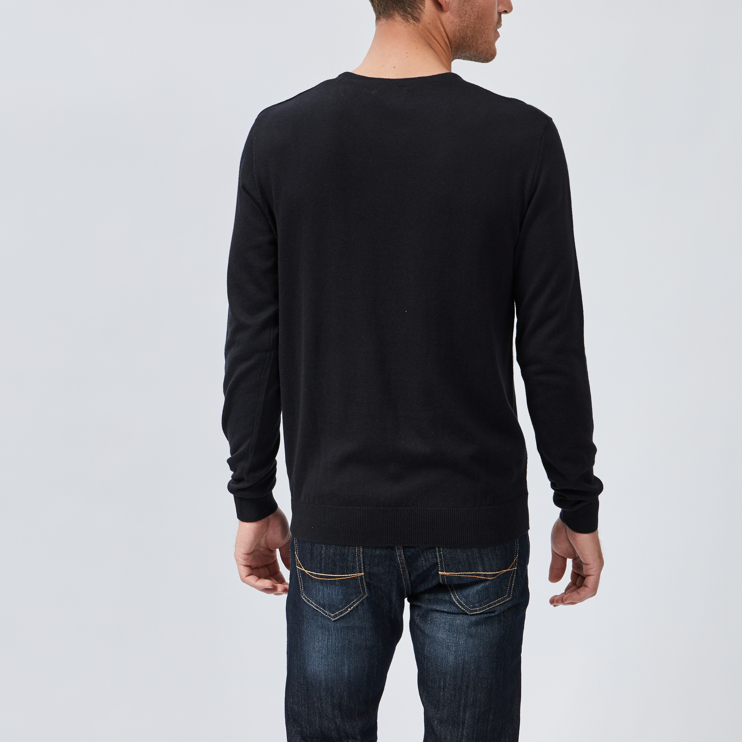 Pull avec col en V noir homme | La Halle