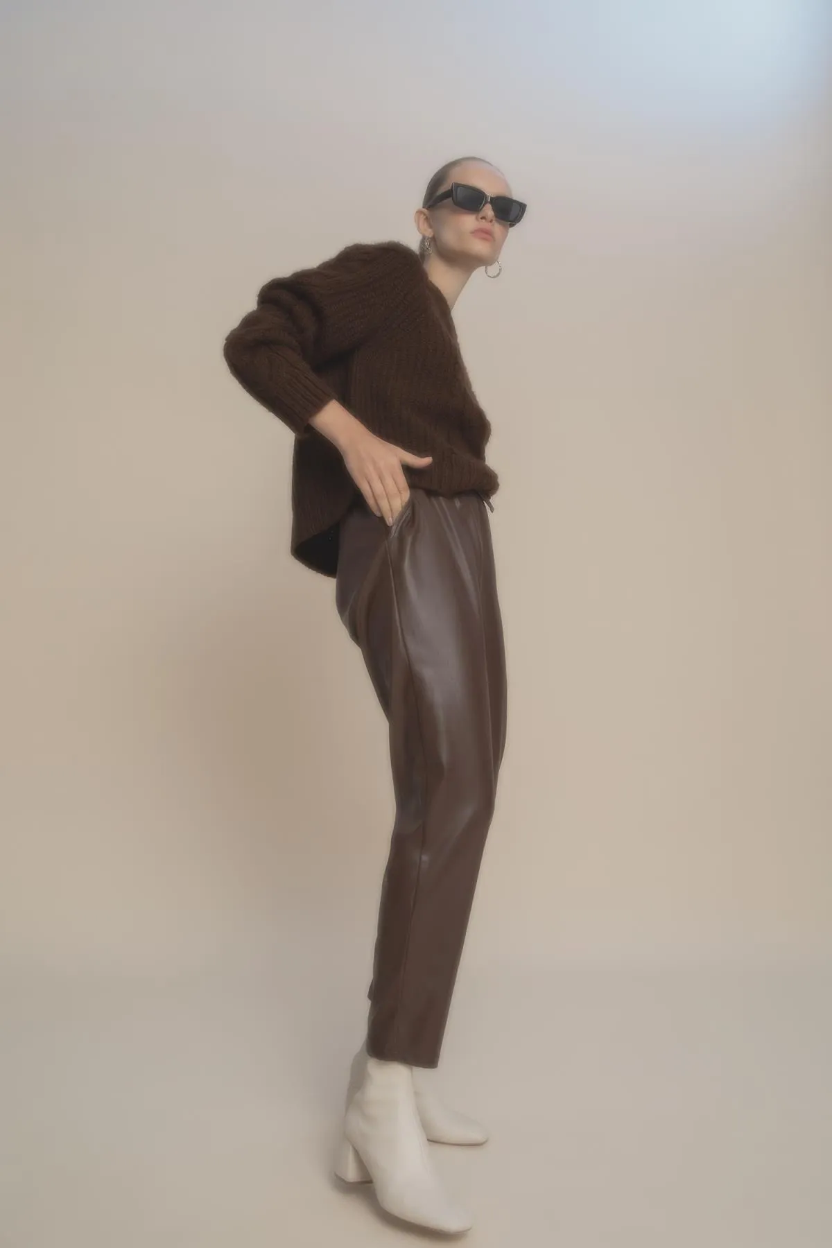 DeFacto  Hose aus Kunstleder mit hoher Taille und Joggertaschen