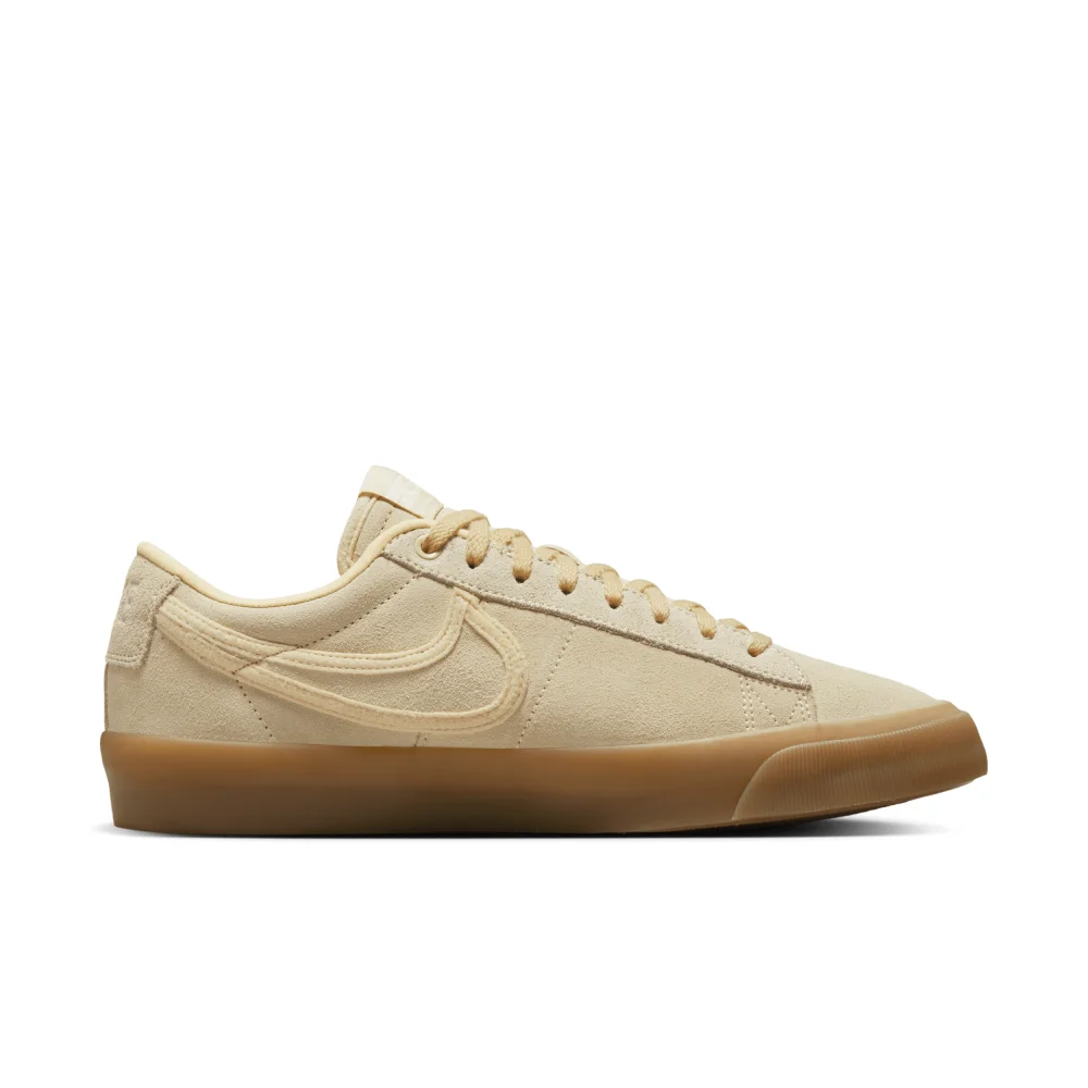 Nike Blazer Low Pro SB Premium GT FN7404-200 / braun