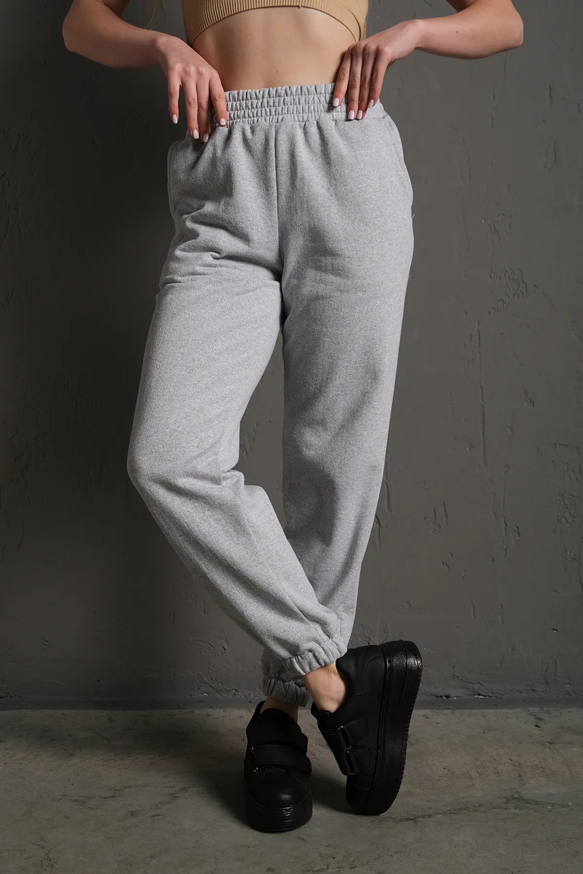 Know  Graue Damen-Jogginghose mit hoher Taille und elastischem Bein