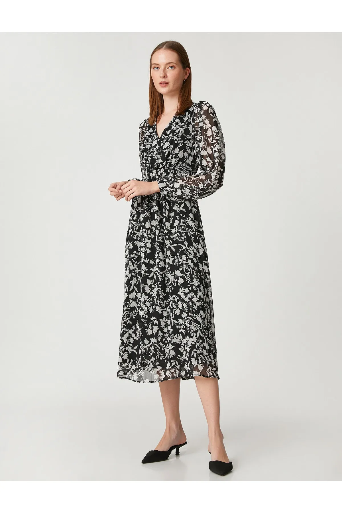 Koton  Midikleid aus Chiffon mit Blumenmuster und langen Ärmeln