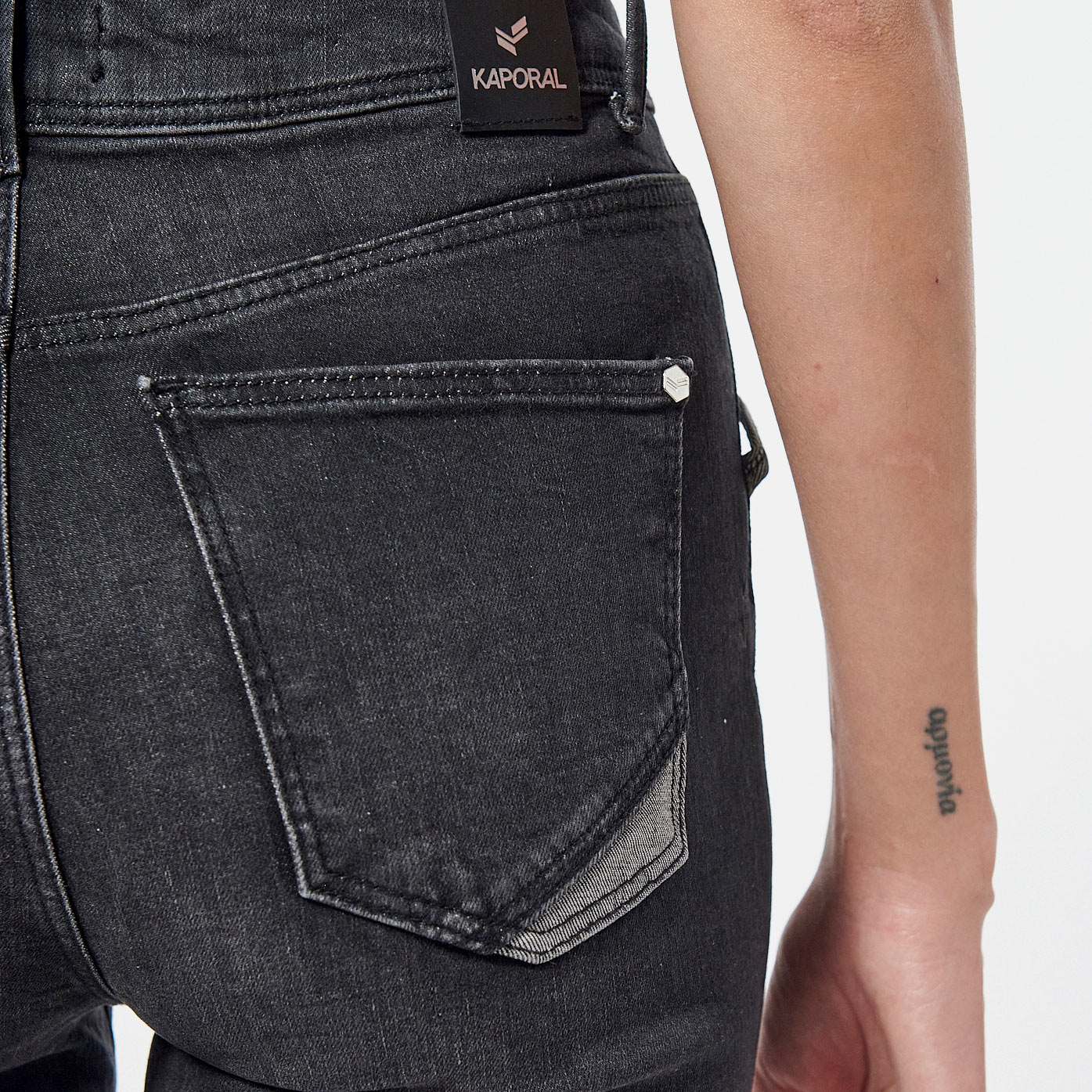 SIBEL  Jean demi-slim noir Femme