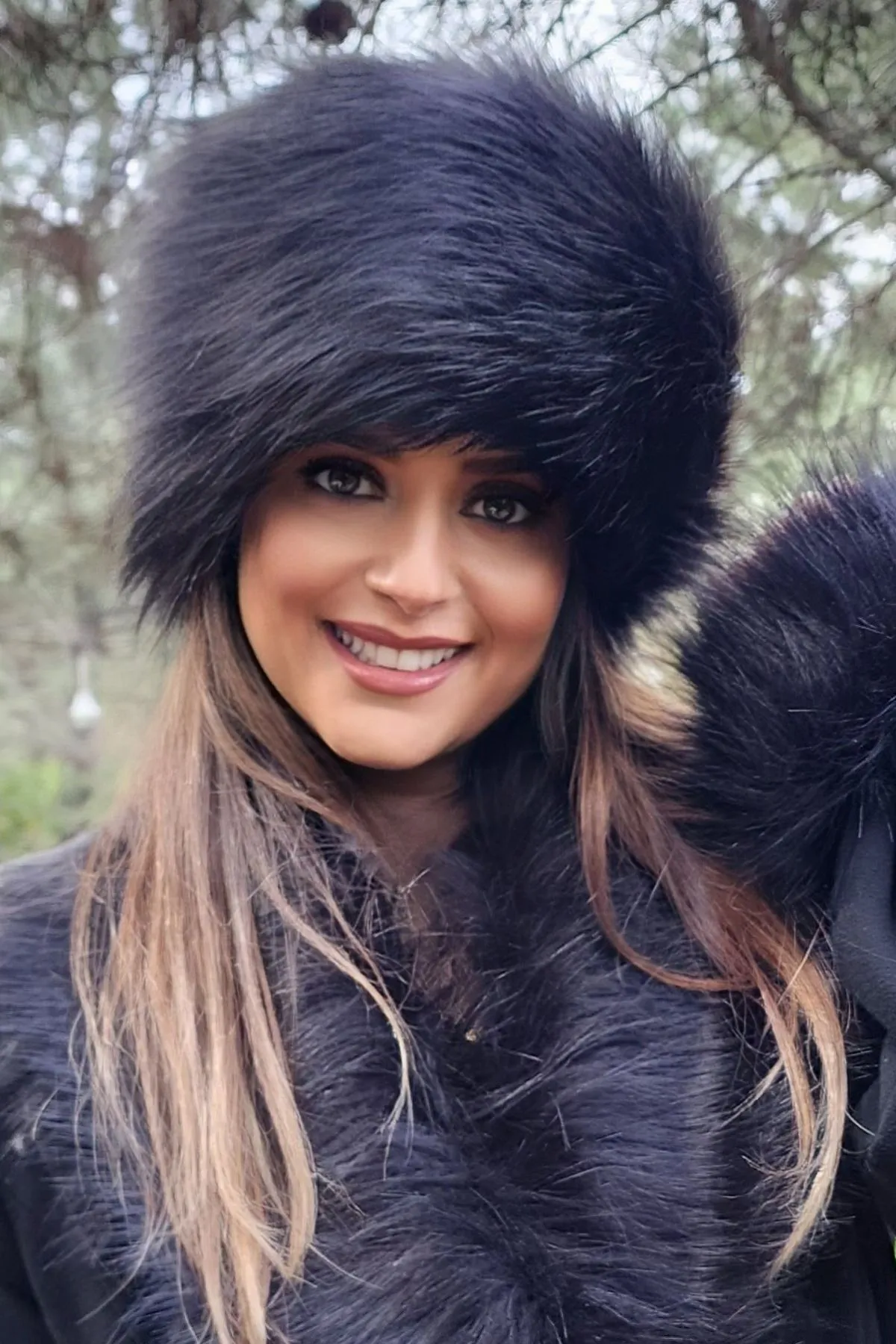 Mağazam Online  Winter-Kalpak-Mütze aus Kunstfell – gemütlicher Pullover im russischen Stil