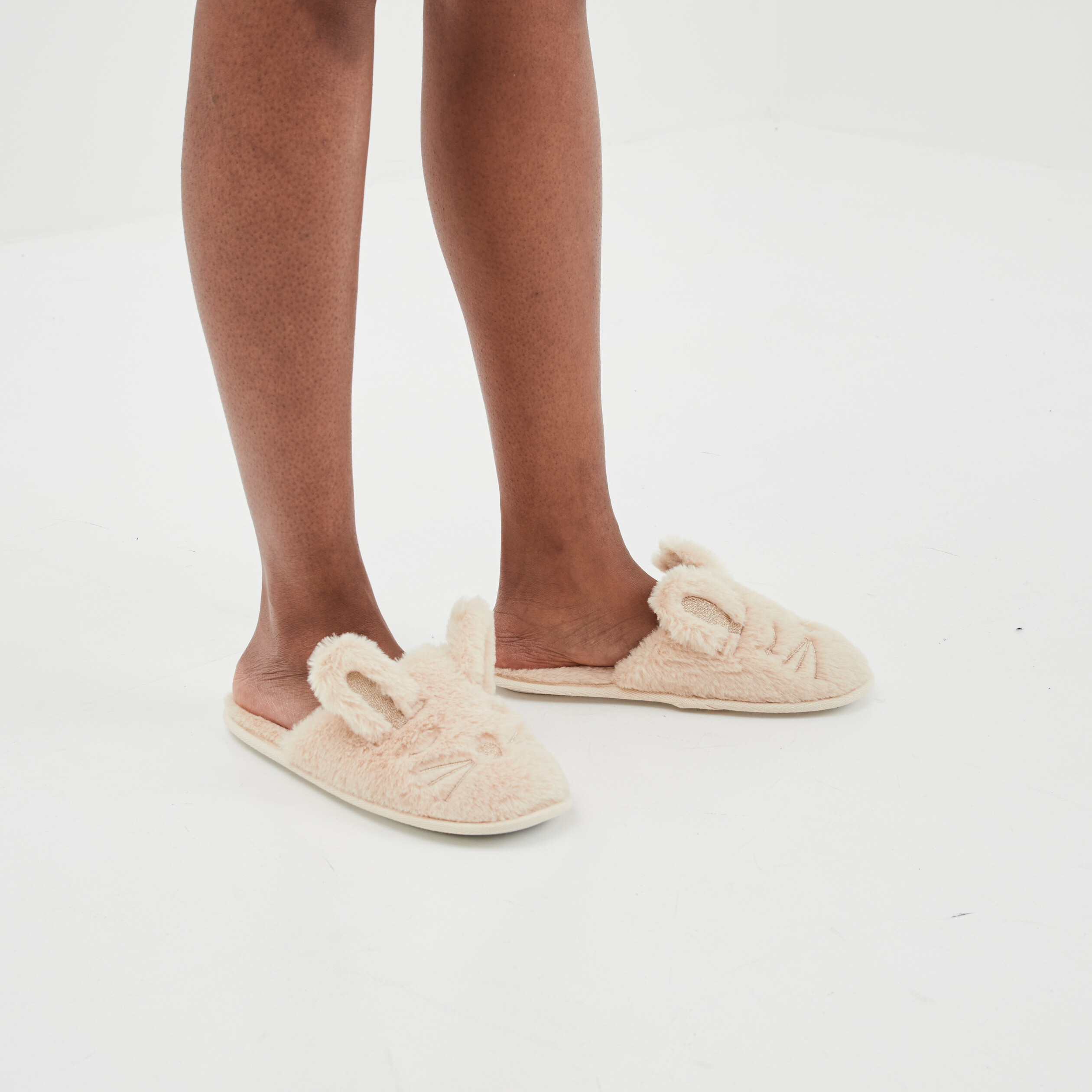 Chaussons mules imitation fourrure sable femme | La Halle