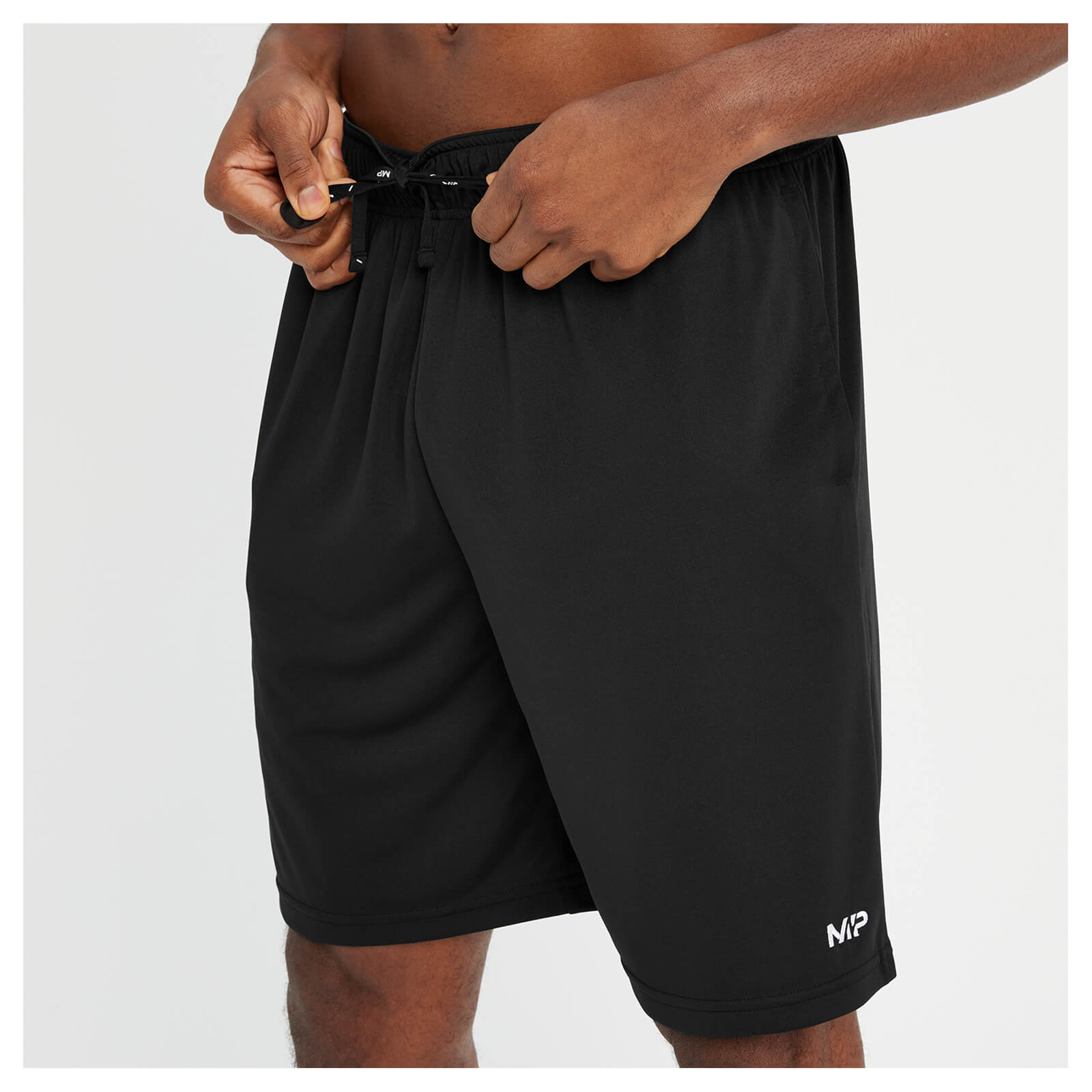 Short d’entraînement léger avec entrejambe de 23 cm MP pour hommes – Noir