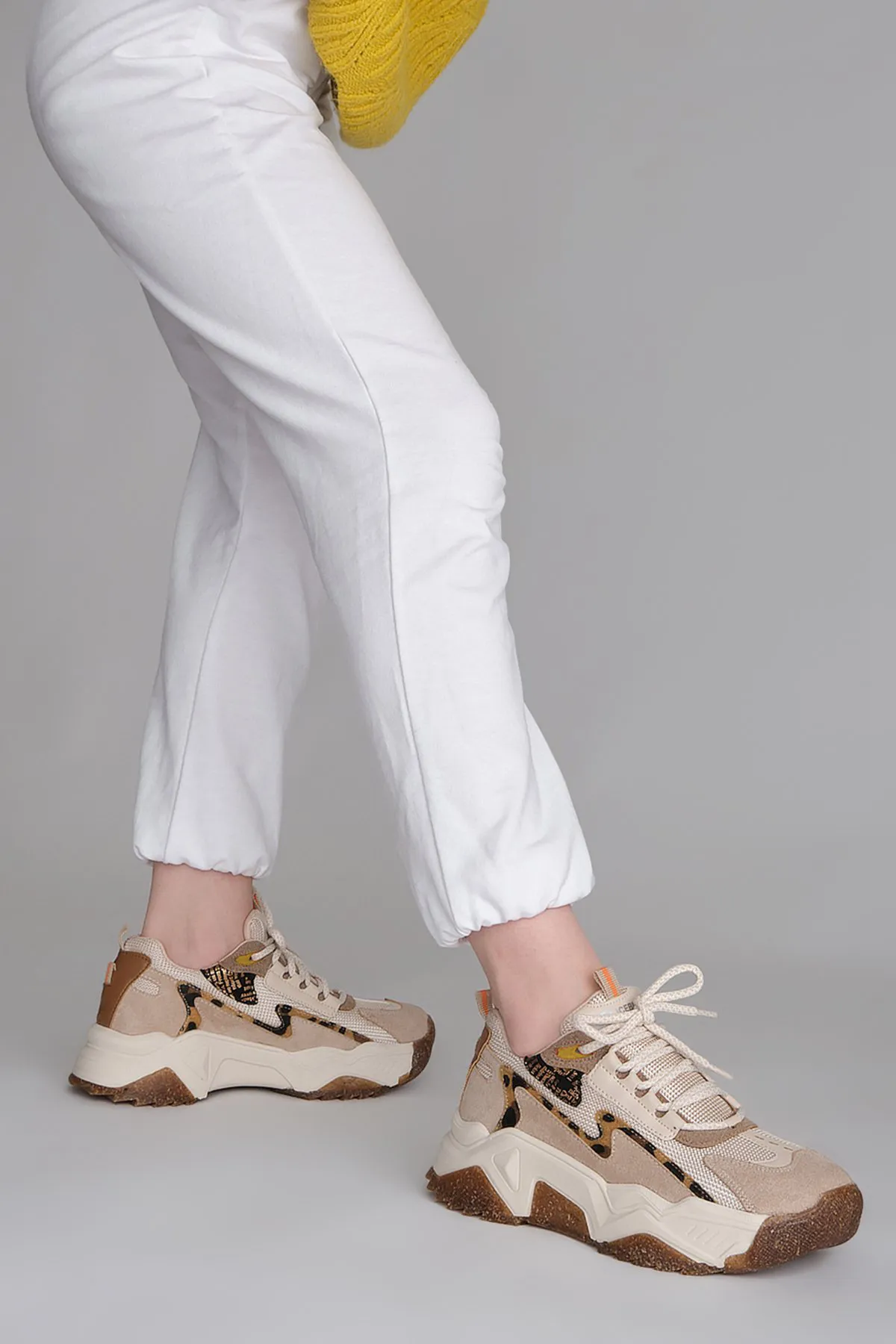 Marjin  Sneaker - Beige - Flacher Absatz