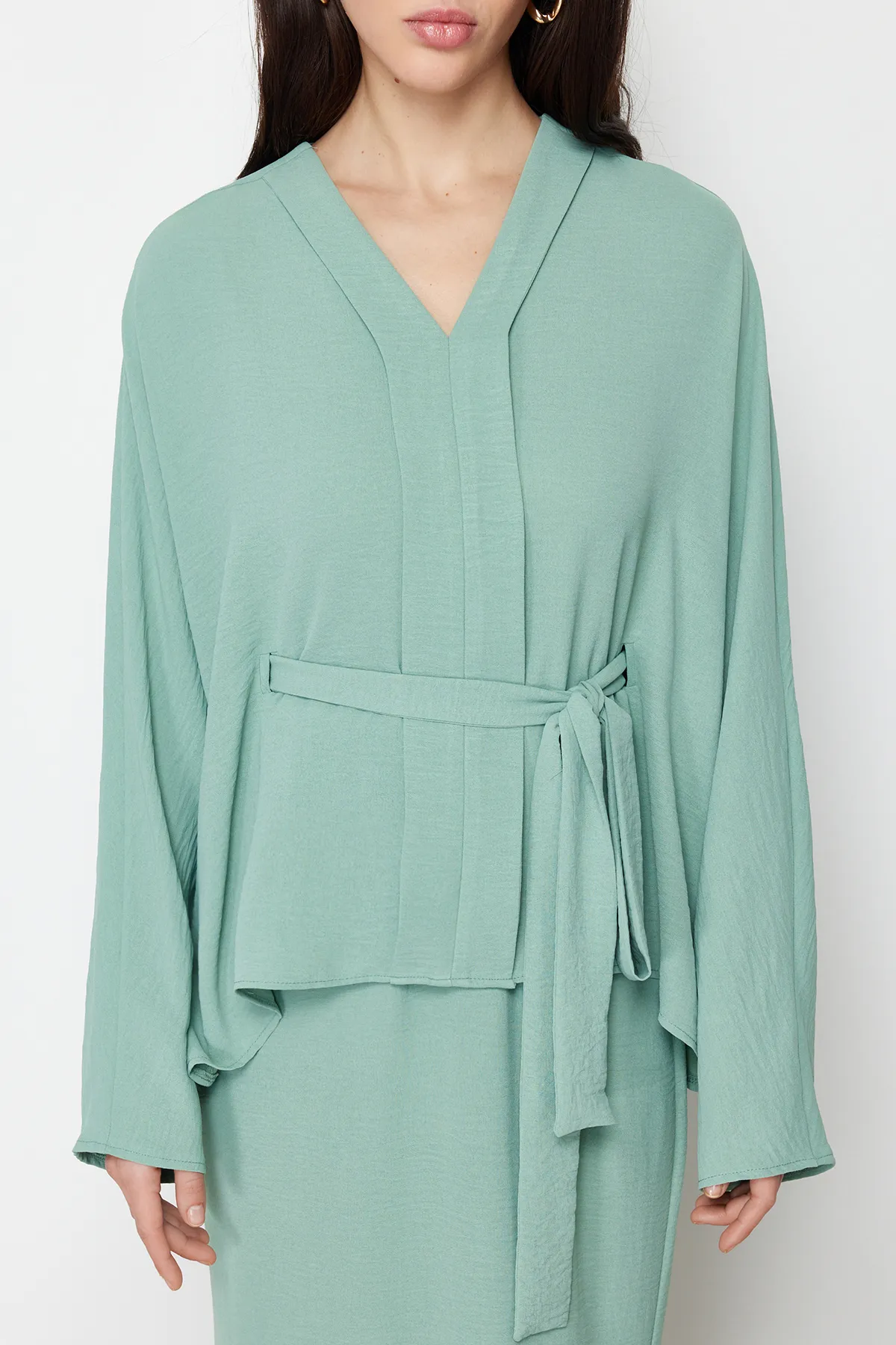 Trendyol Modest  Khakifarbenes Krawatten-Set mit gewebtem Aerobin-Unterteil und Oberteil TCTSS24US00012