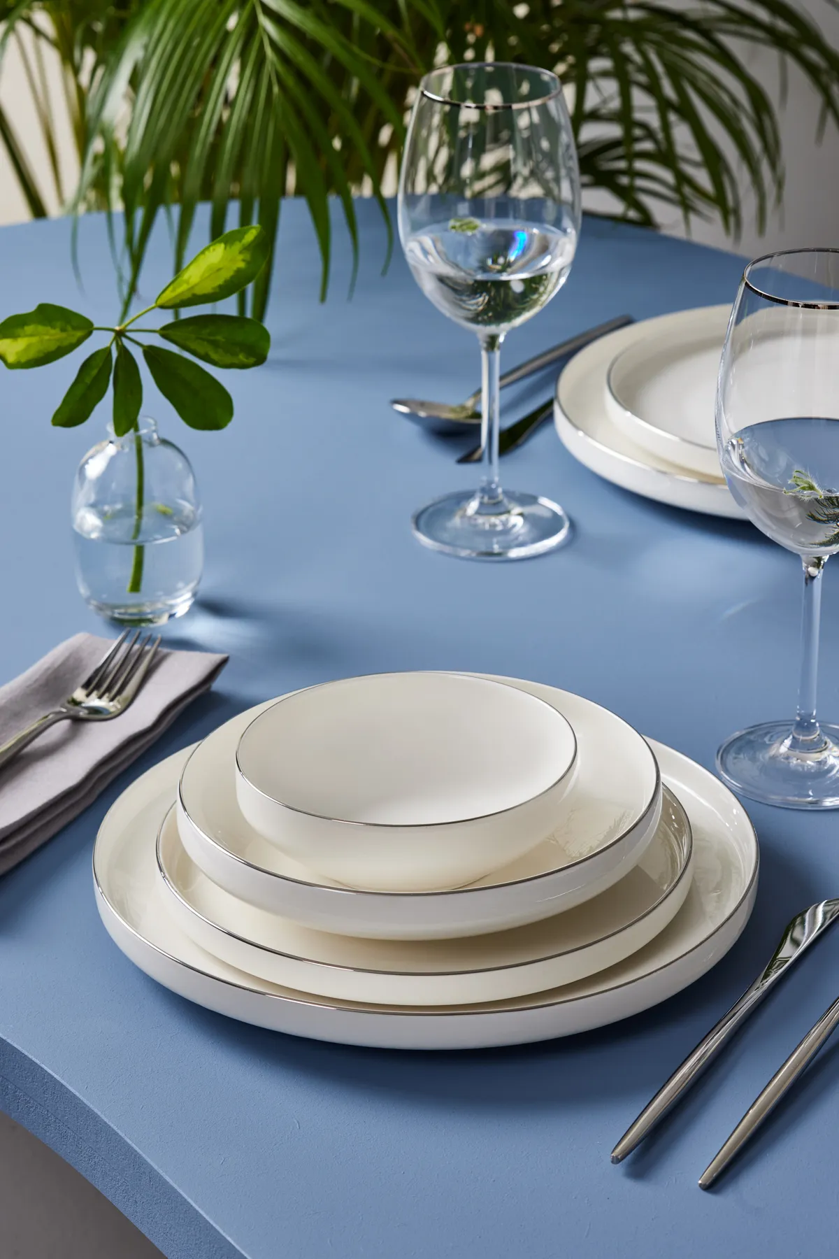 Karaca  Streamline New Saturn New Bone 24-teiliges Esstisch-Set für 6 Personen, Platin