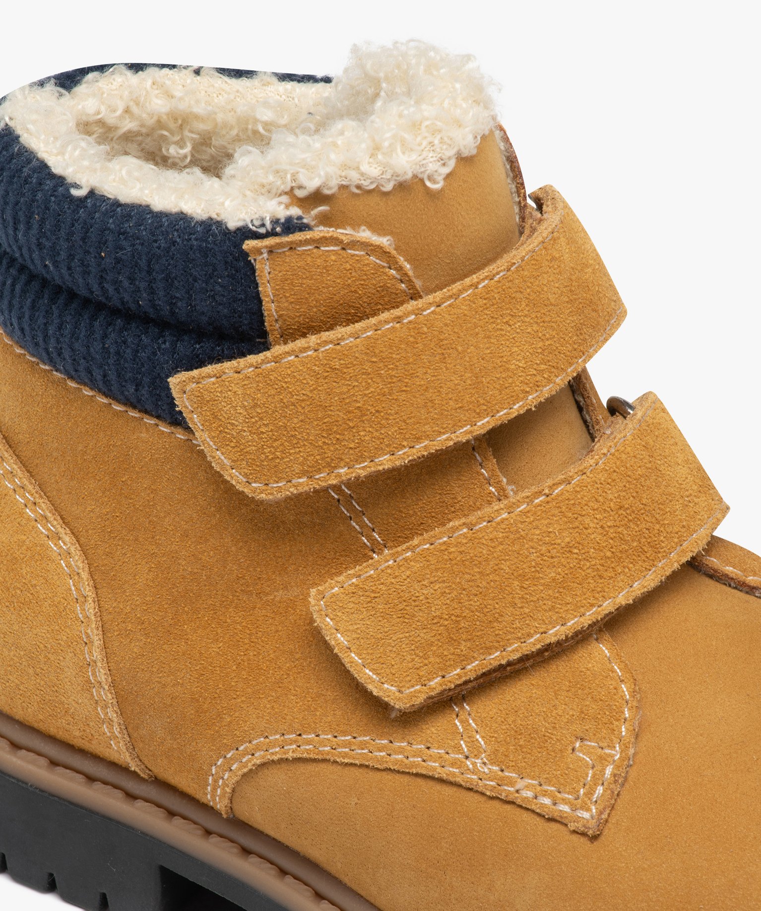 Boots Garçon unies à col fourré et à double scratch camel | GEMO