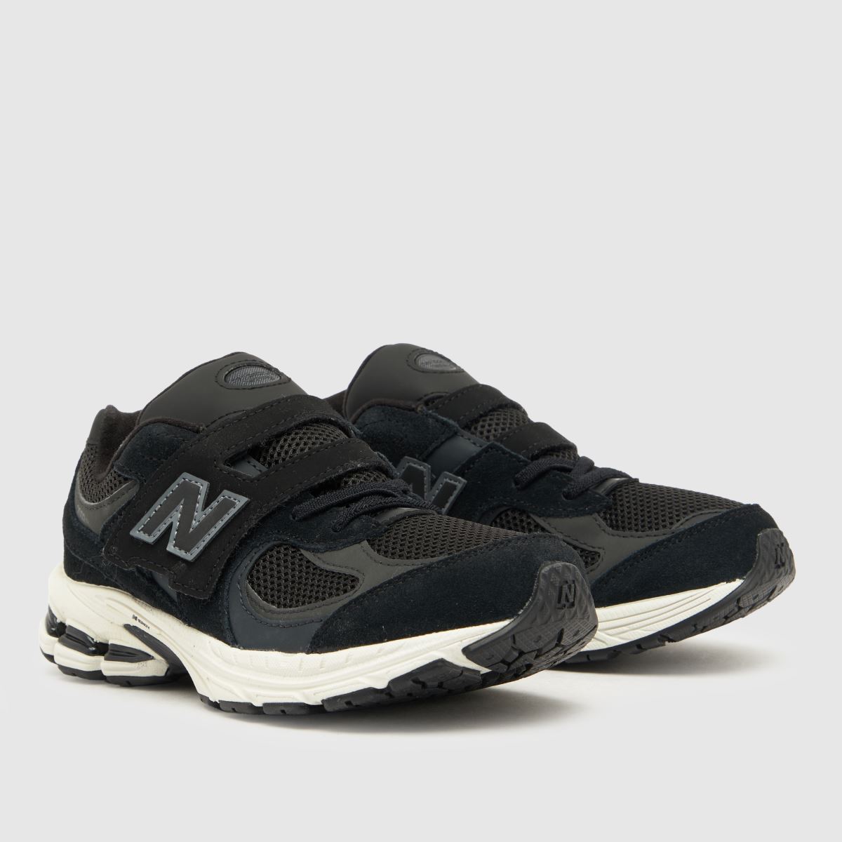 New Balance fekete 2002 v Junior cipők