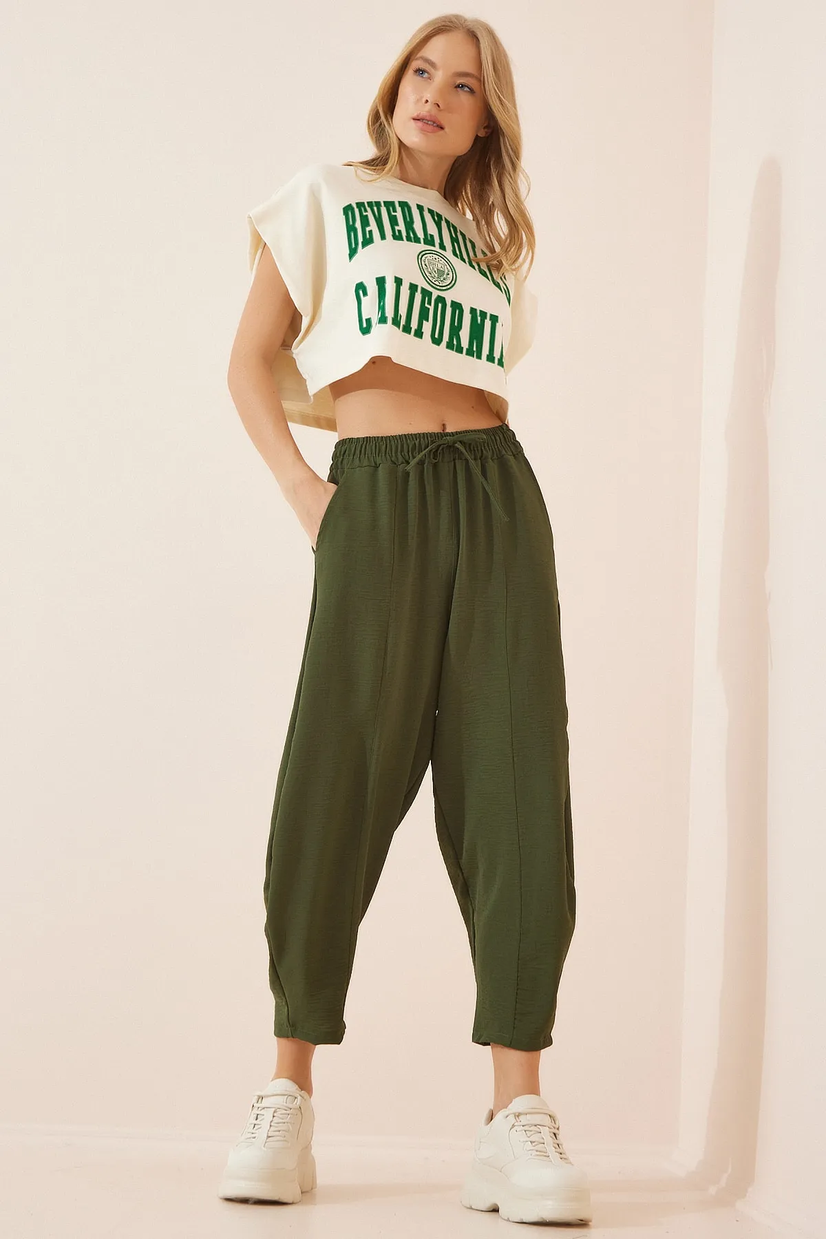 Happiness İstanbul  Dunkle Khaki-Leinen-Shalwar-Hose für Damen CI00036