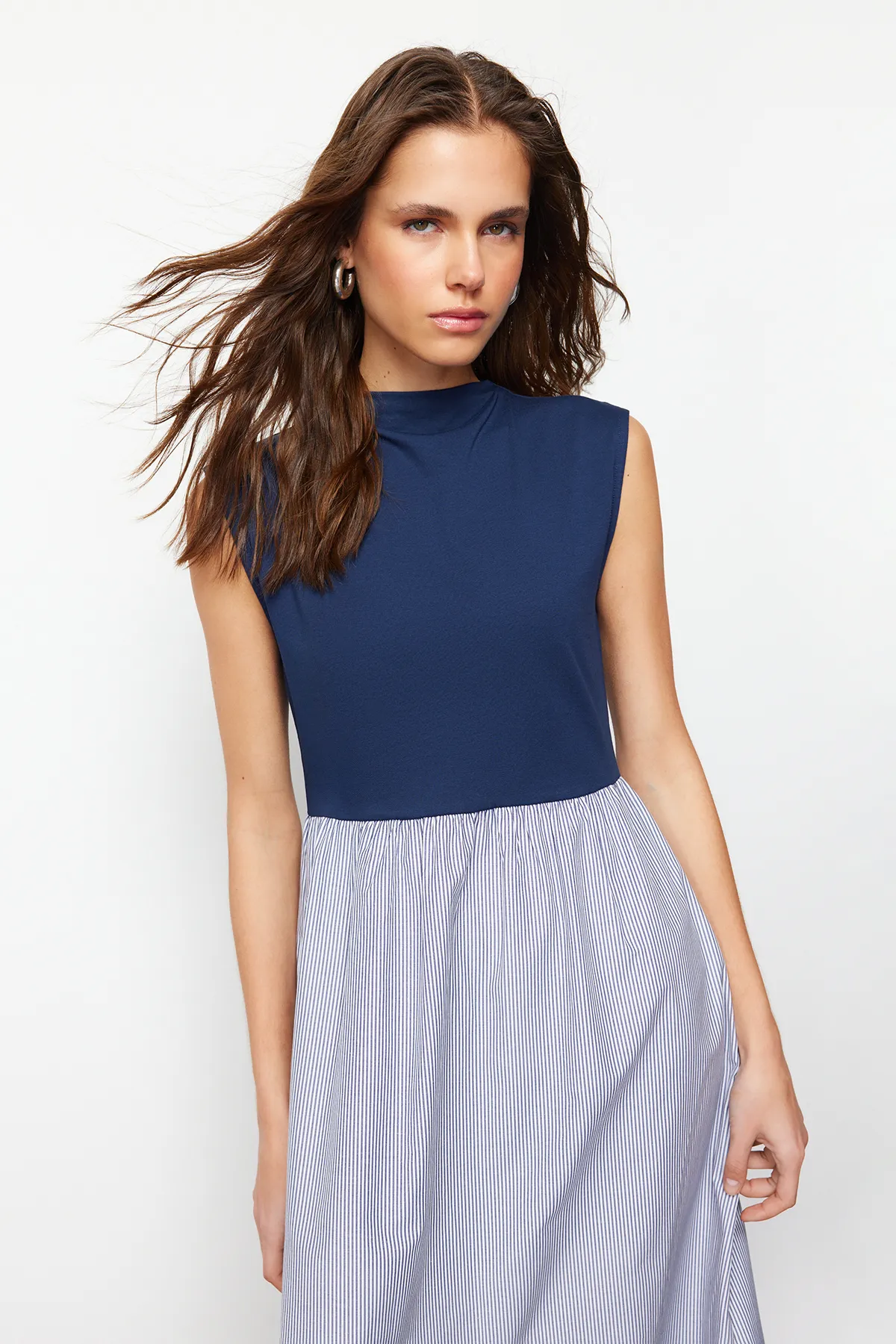 Trendyol Collection  Marineblaues Strick-Midikleid TWOSS24EL00406