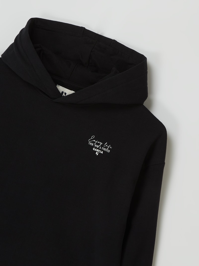 Hoodie mit Message in schwarz
