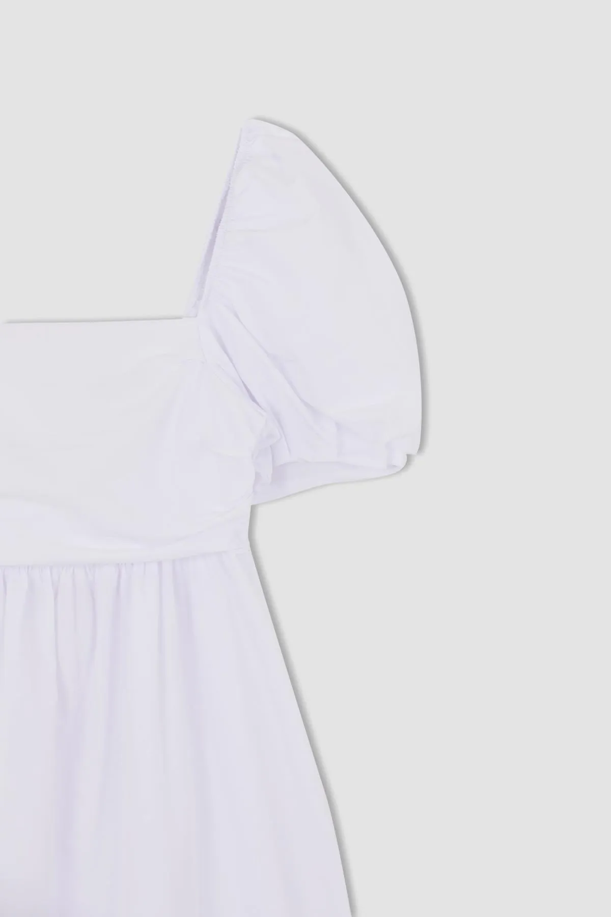 DeFacto  A-Linien-Popeline-Maxikleid mit quadratischem Ausschnitt und kurzen Ballonärmeln