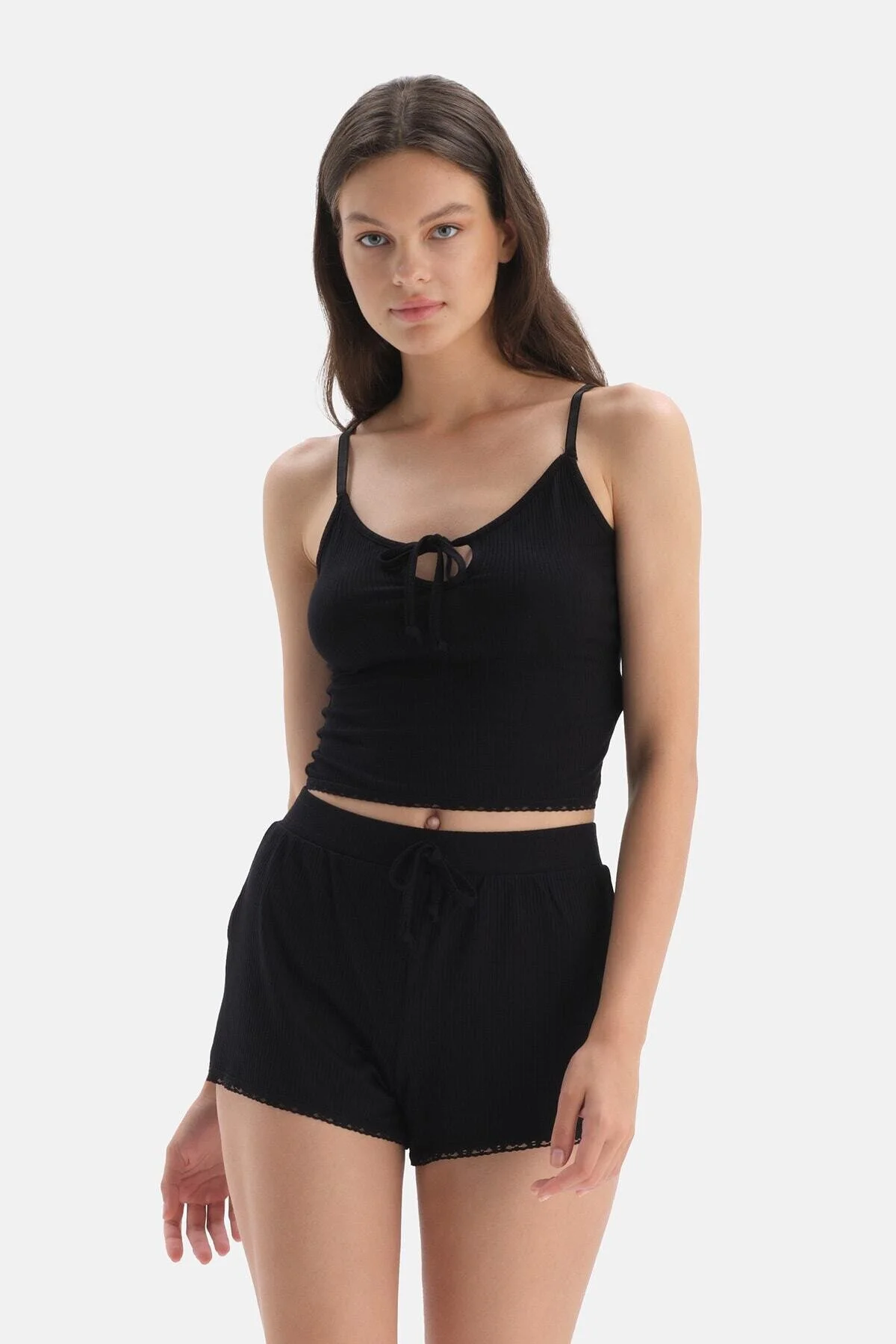 Dagi  Schwarzes Pyjama-Oberteil aus Viskose mit Trägern