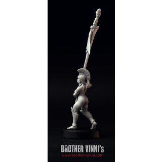 Greek Amazon Standard-bearer (28 mm)