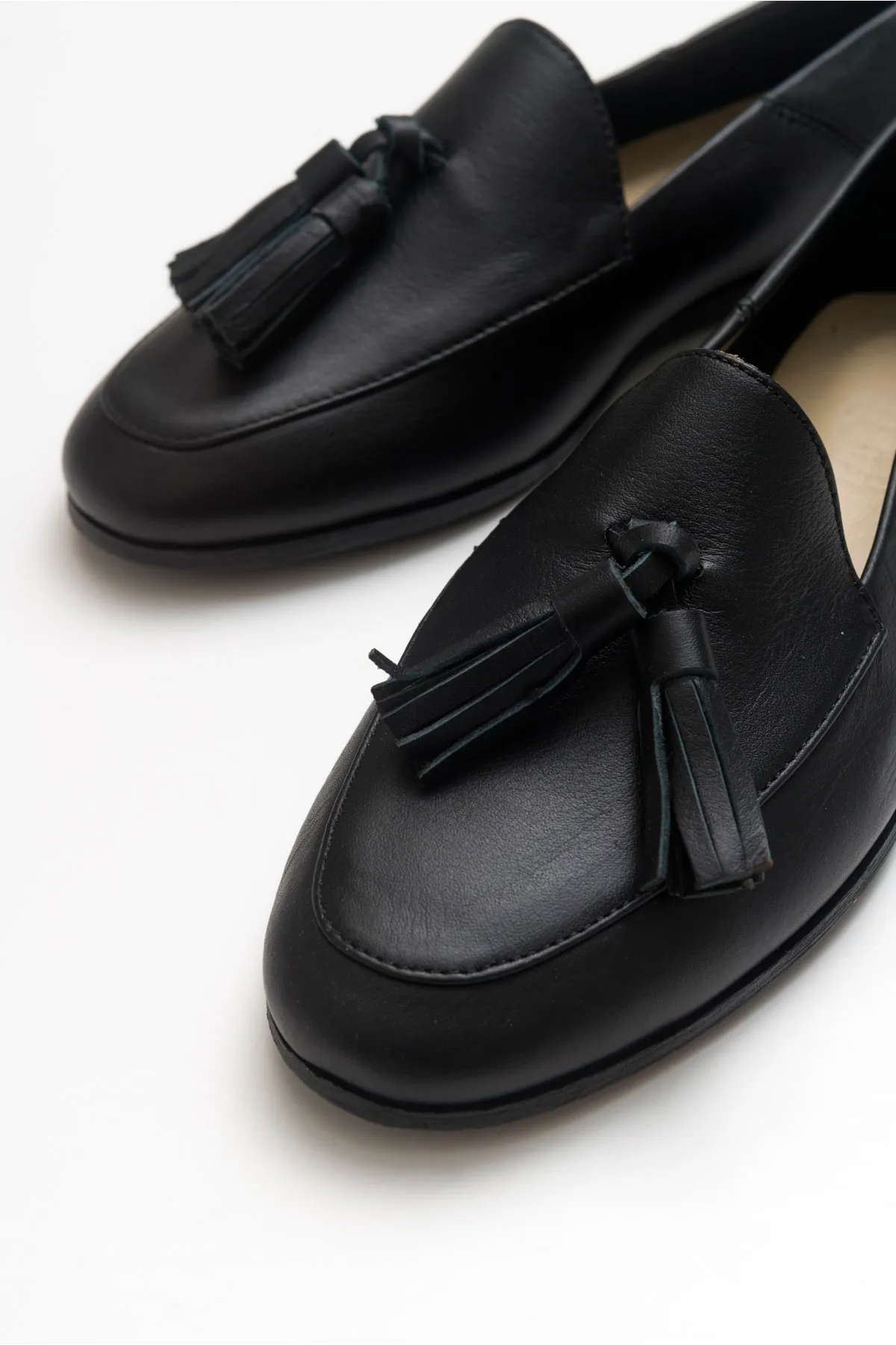LuviShoes  F04 Schwarze Lederschuhe
