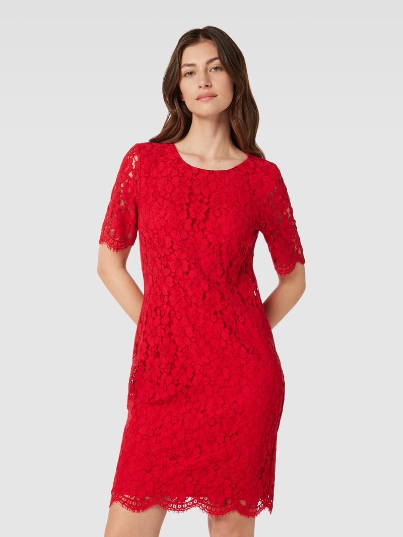 Knielanges Kleid mit Lochmuster in rot