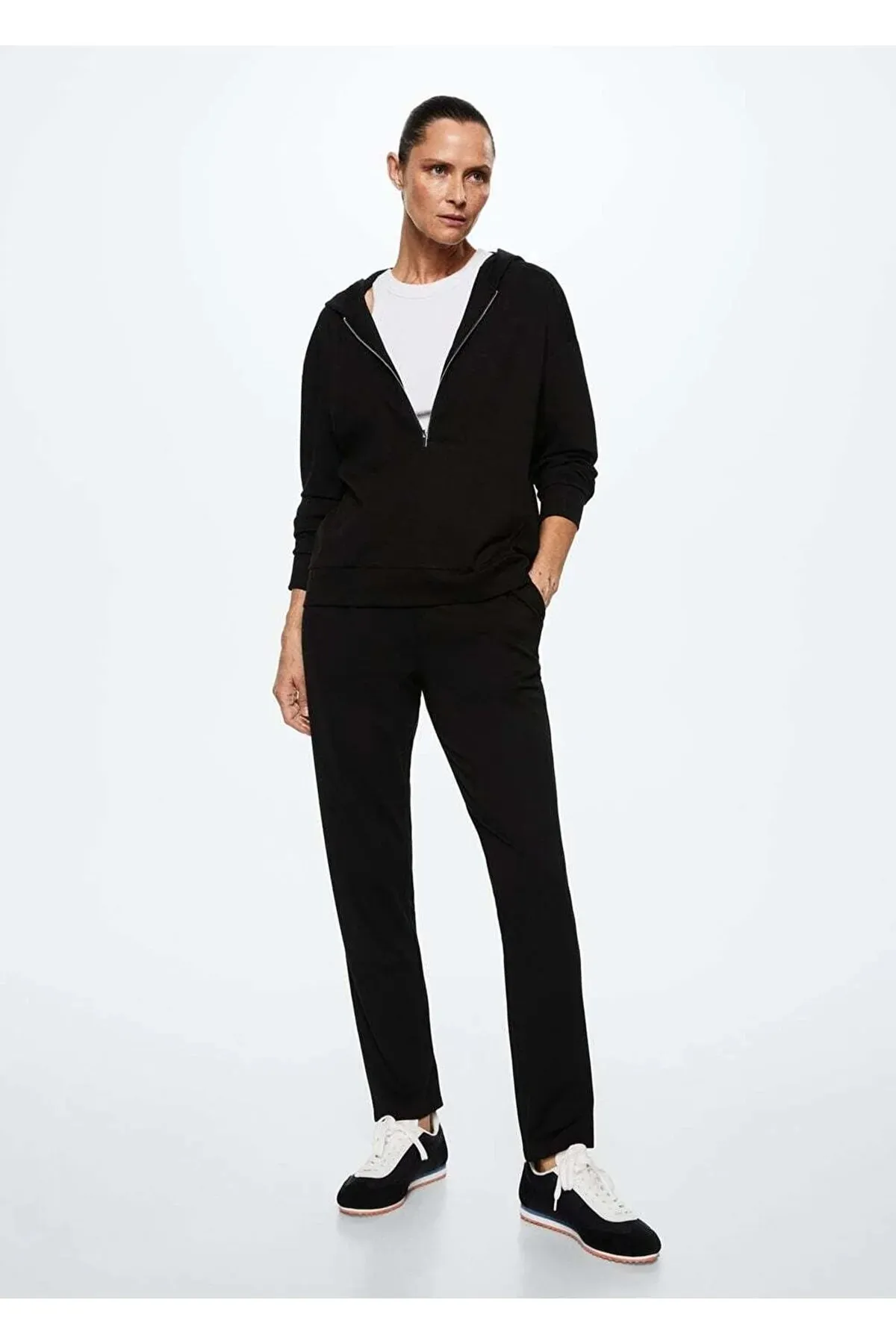 MANGO  Schwarze Damenhose 37073839