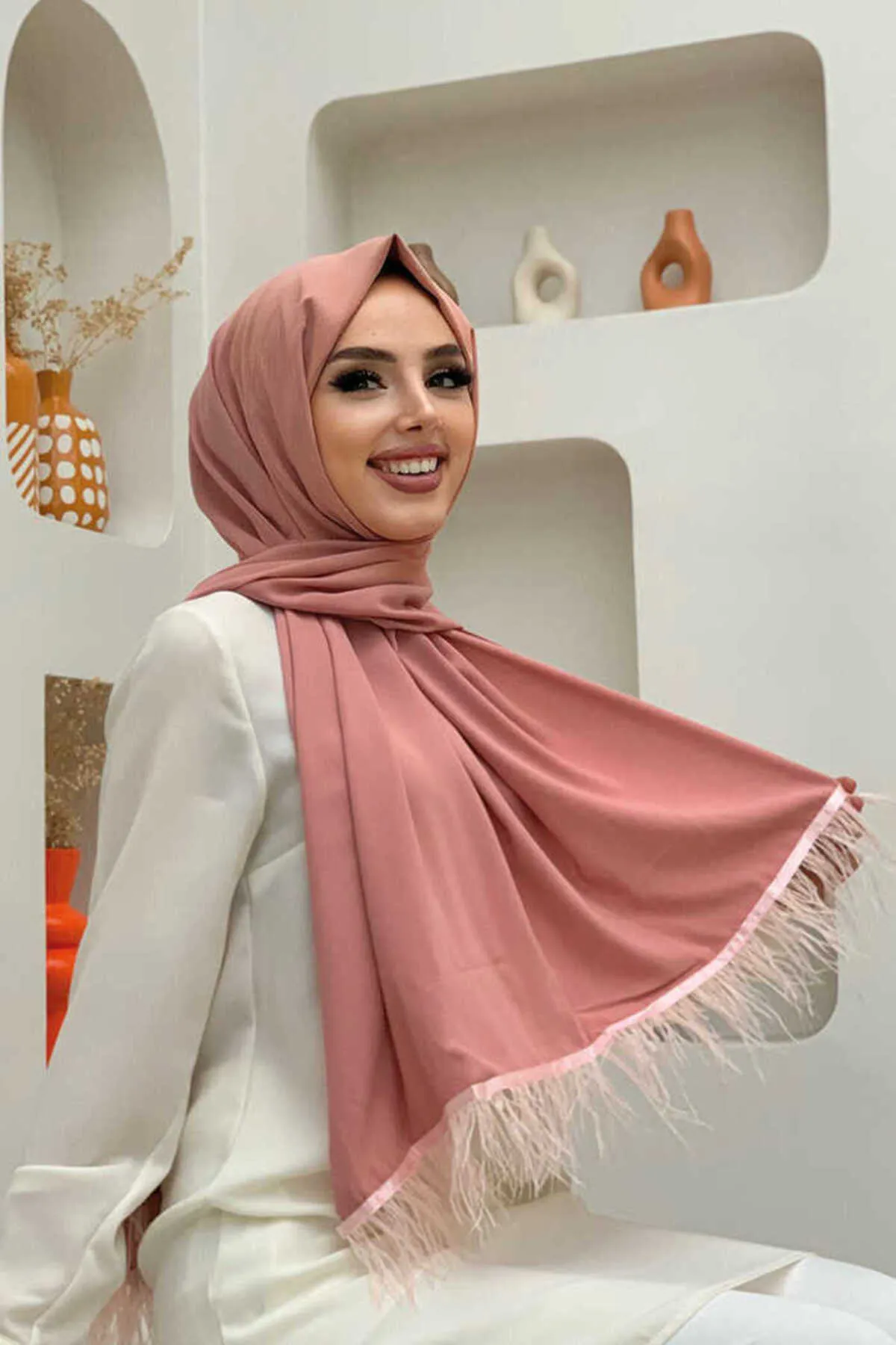 Bym Fashion  2019 Feather Shawl Powder
