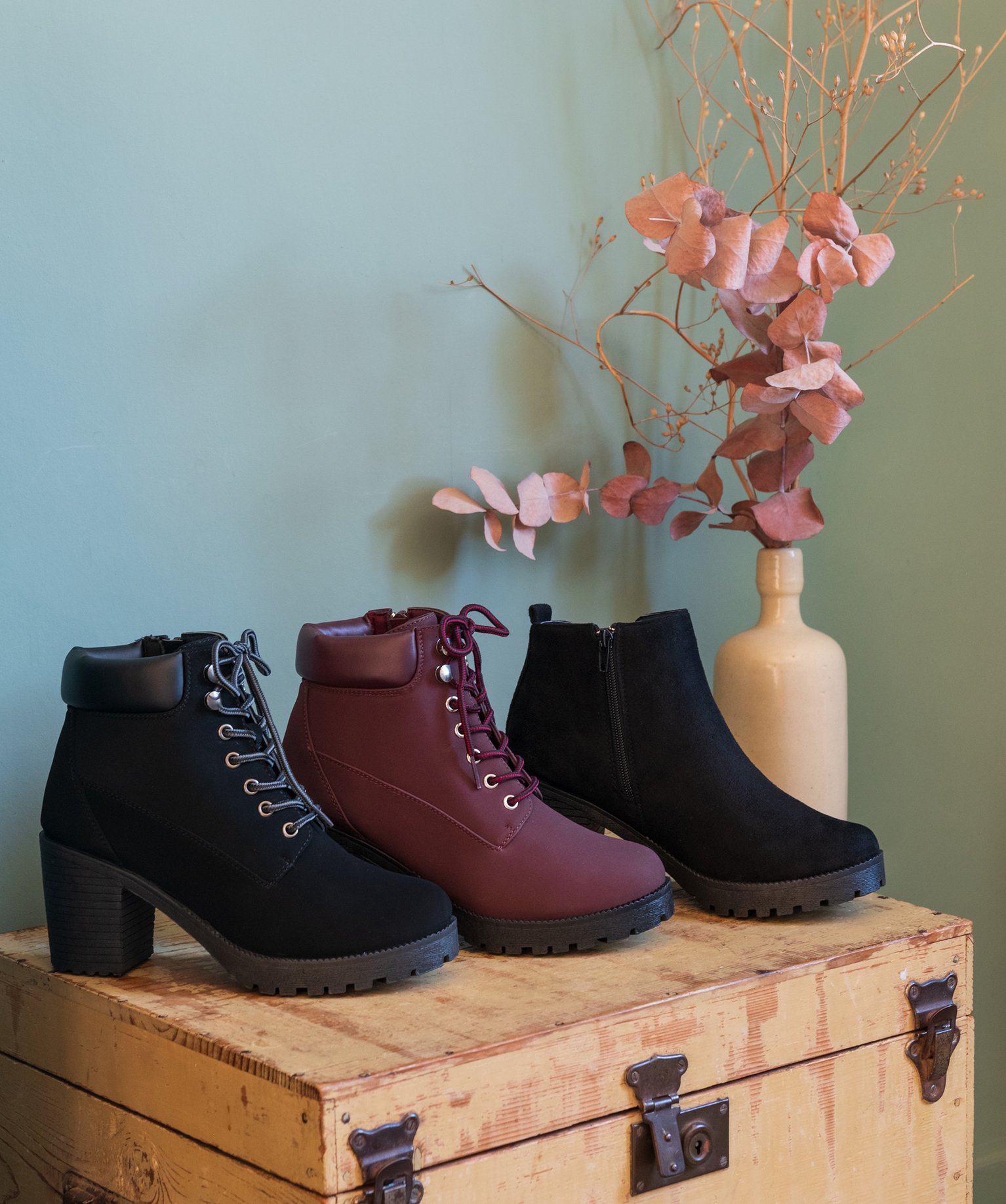 Boots femme à talon et semelle crantée noir | GEMO