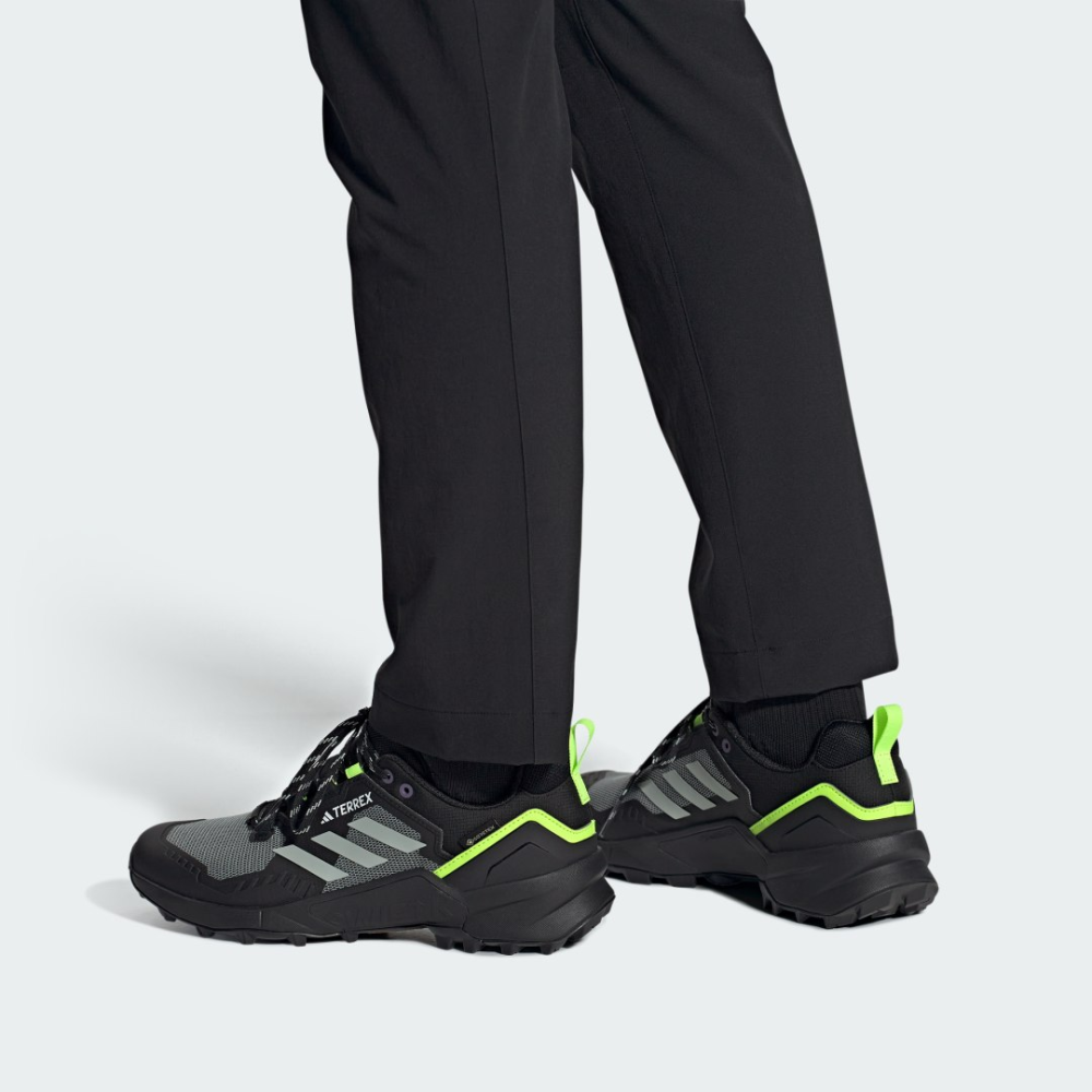 adidas SWIFT R3 GTX IF2408 / gelb