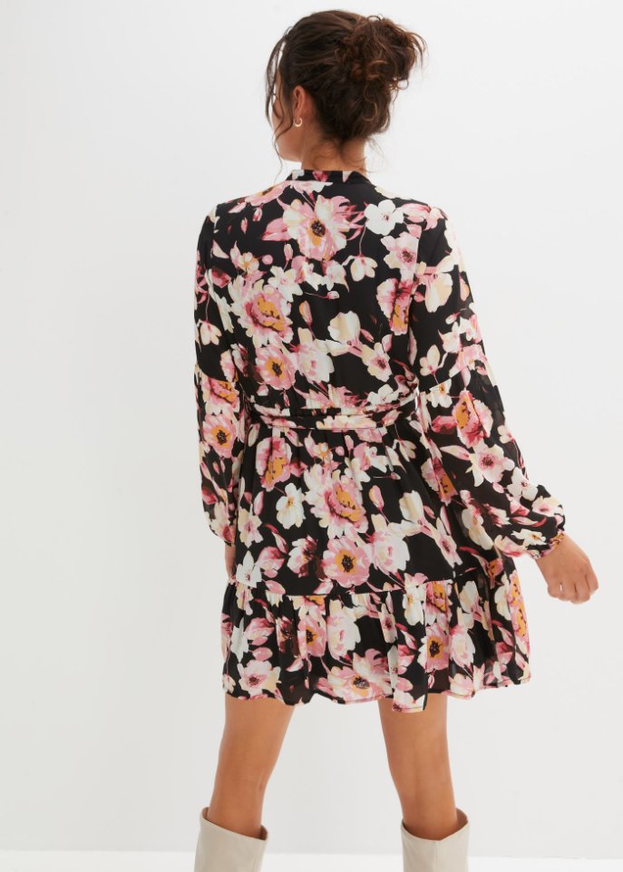 Geblümtes Kleid