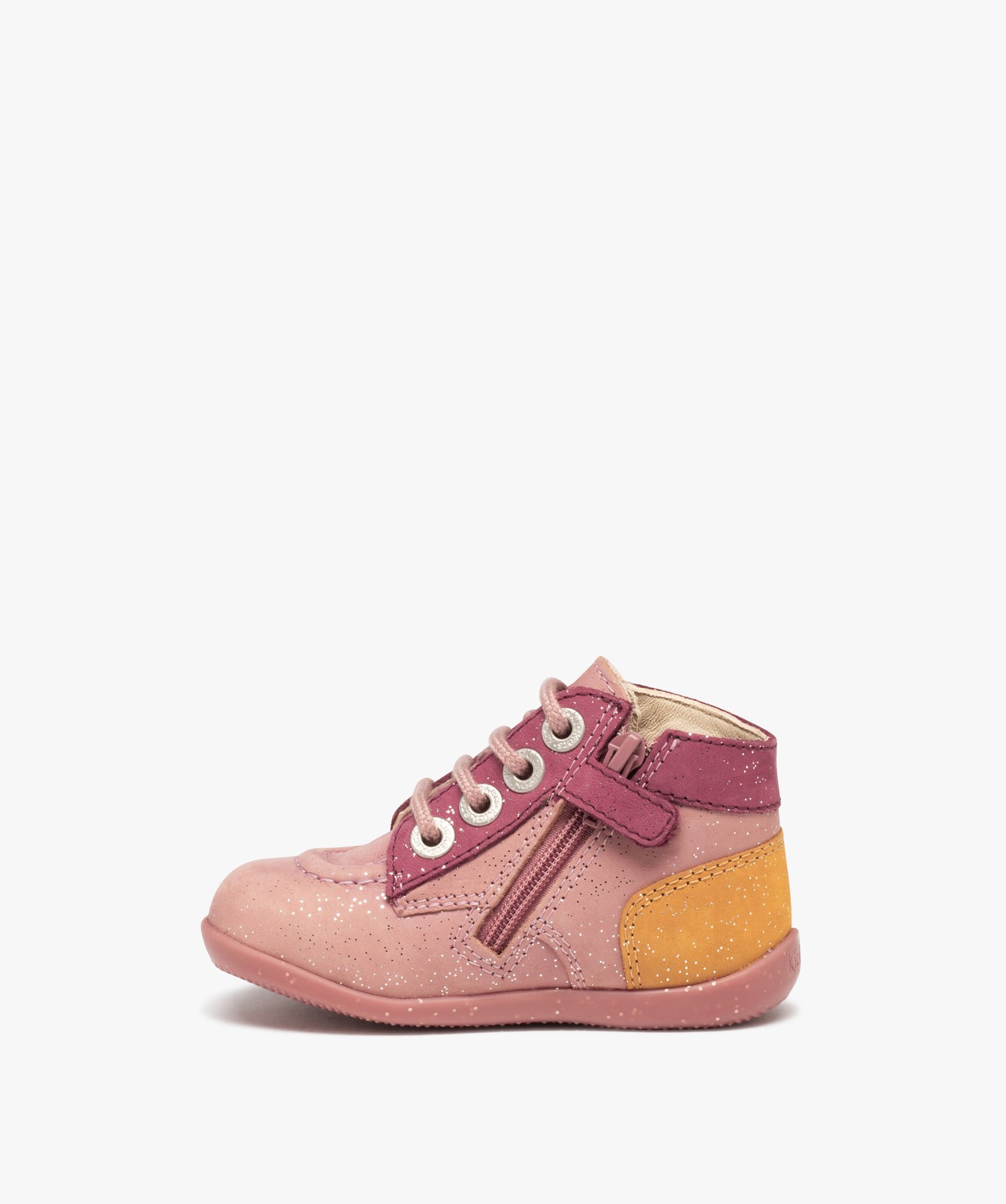 Bottillons premiers pas bébé fille en cuir Kickers rose | GEMO