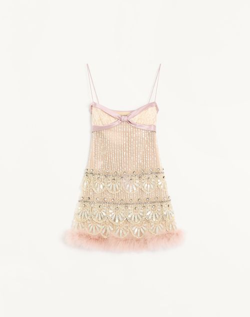 Vestido curto de tule bordado com efeito ilusão