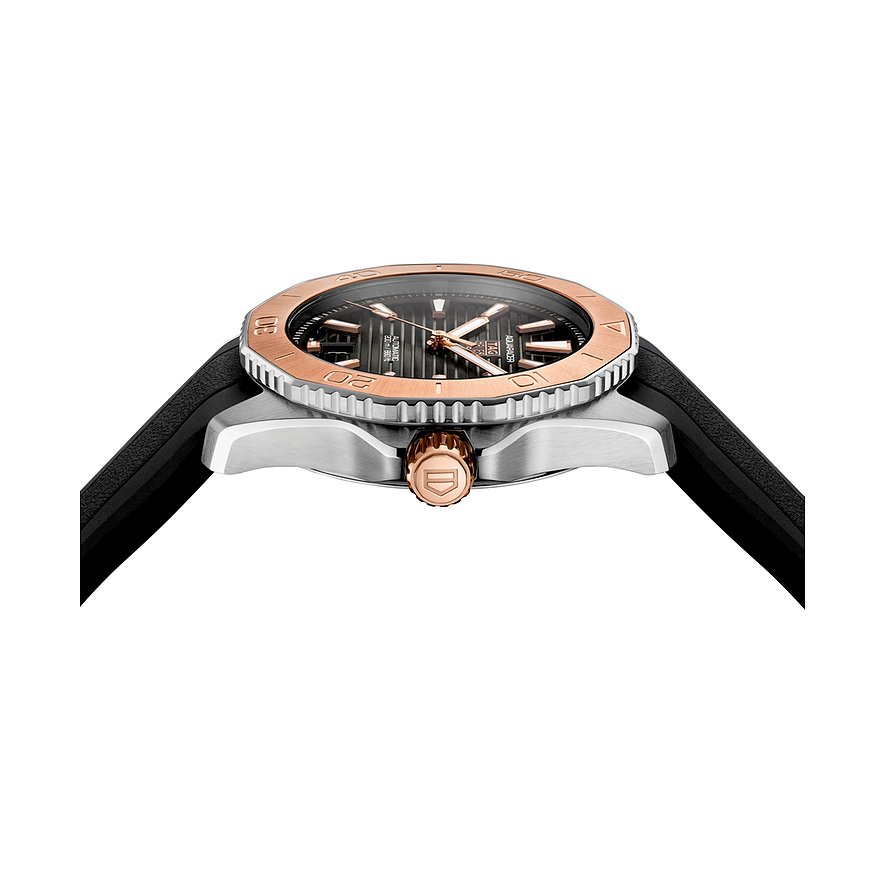 TAG Heuer Herrenuhr Aquaracer Professional 200