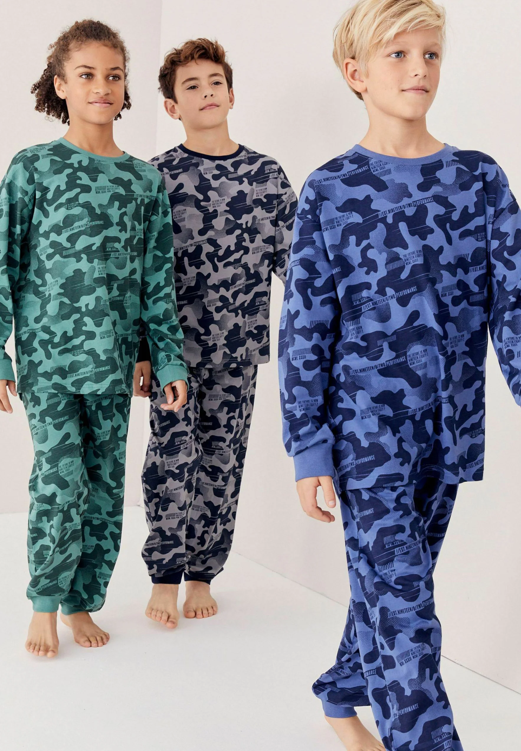 Siguiente PACK DE 3 - Pijamas