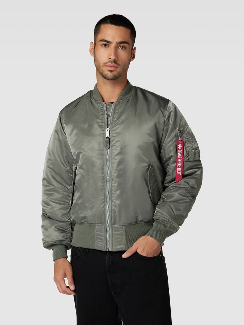 Bomberjacke mit Label-Detail in olivgrün
