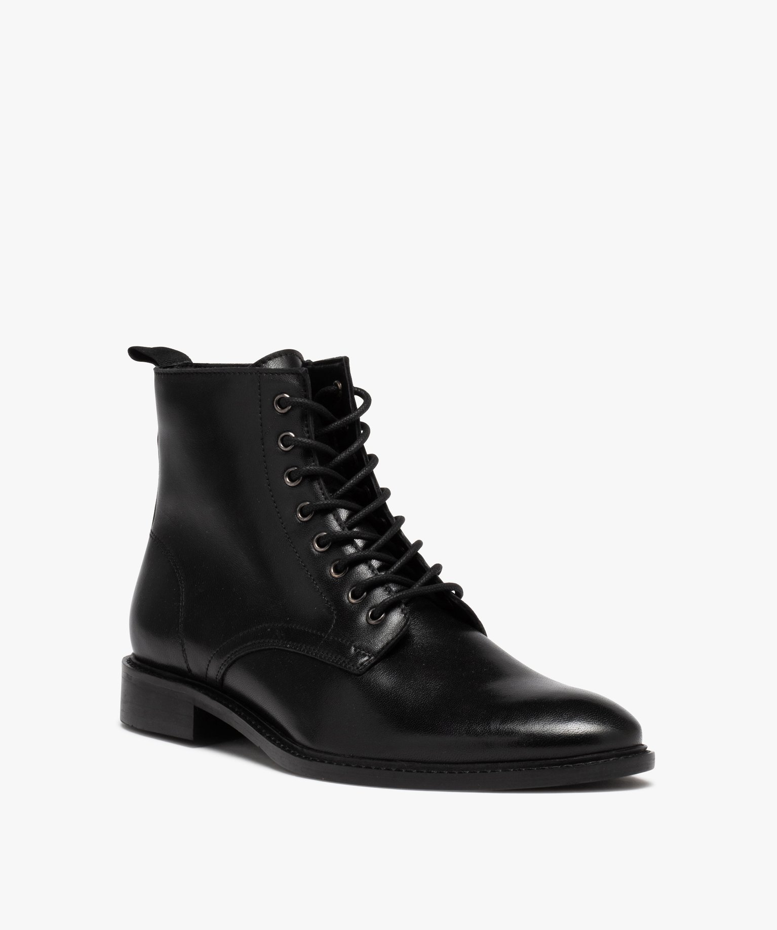 Boots homme en cuir uni bout amande noir | GEMO