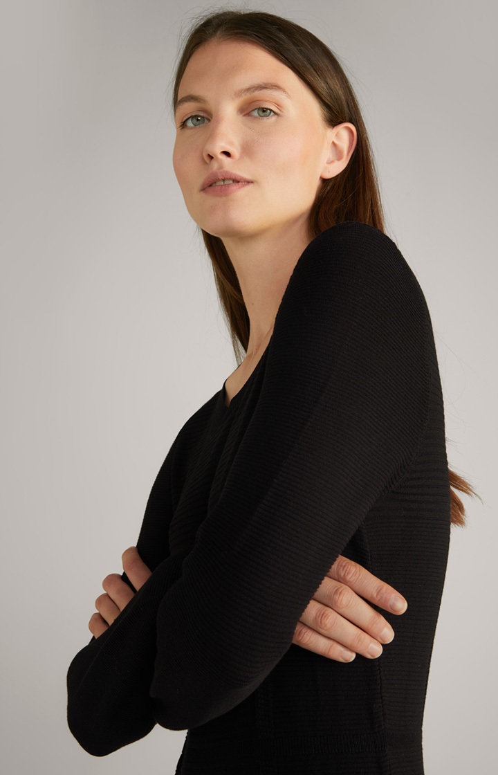 Strick-Kleid in Schwarz