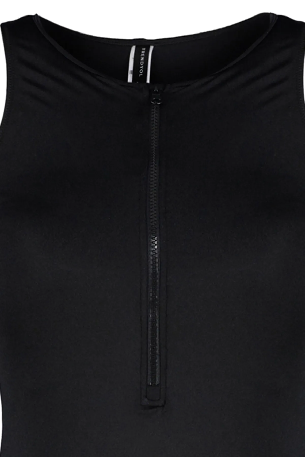 Trendyol Curve  Schwarzer Badeanzug mit Reißverschluss TBBSS23AM00033