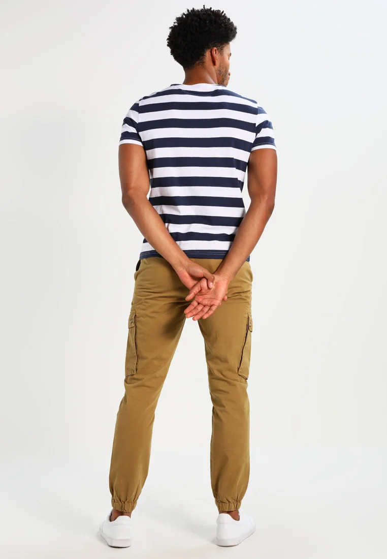 Pantalones cargo Pier One