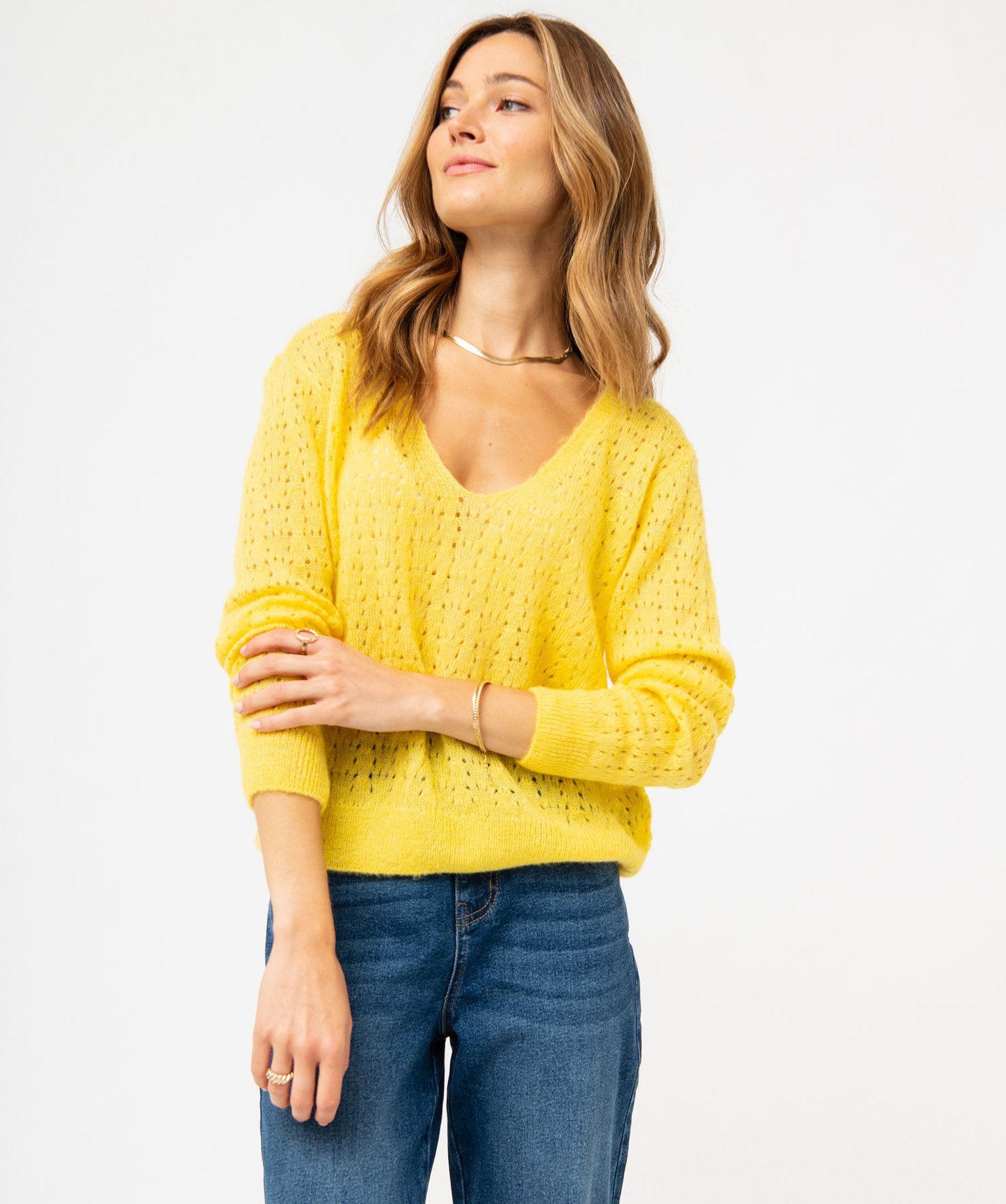 Pull léger à col V en maille ajourée femme jaune | GEMO