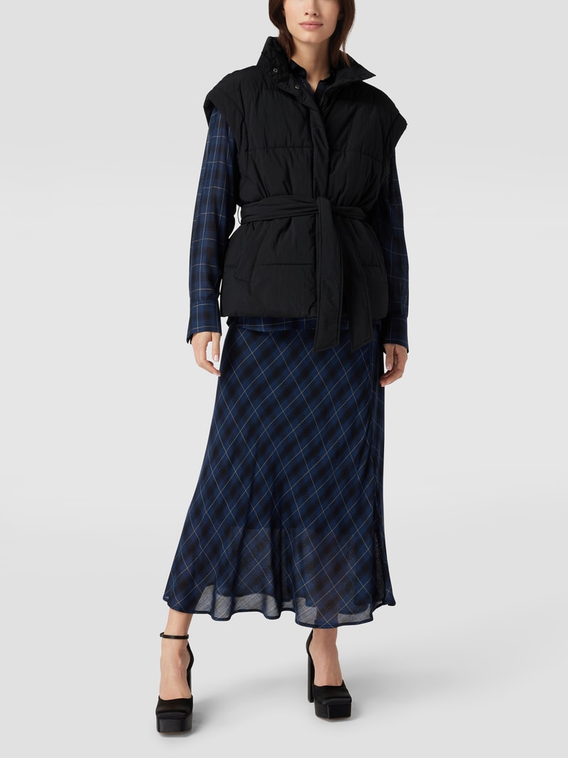 Steppweste mit Eingrifftaschen in schwarz