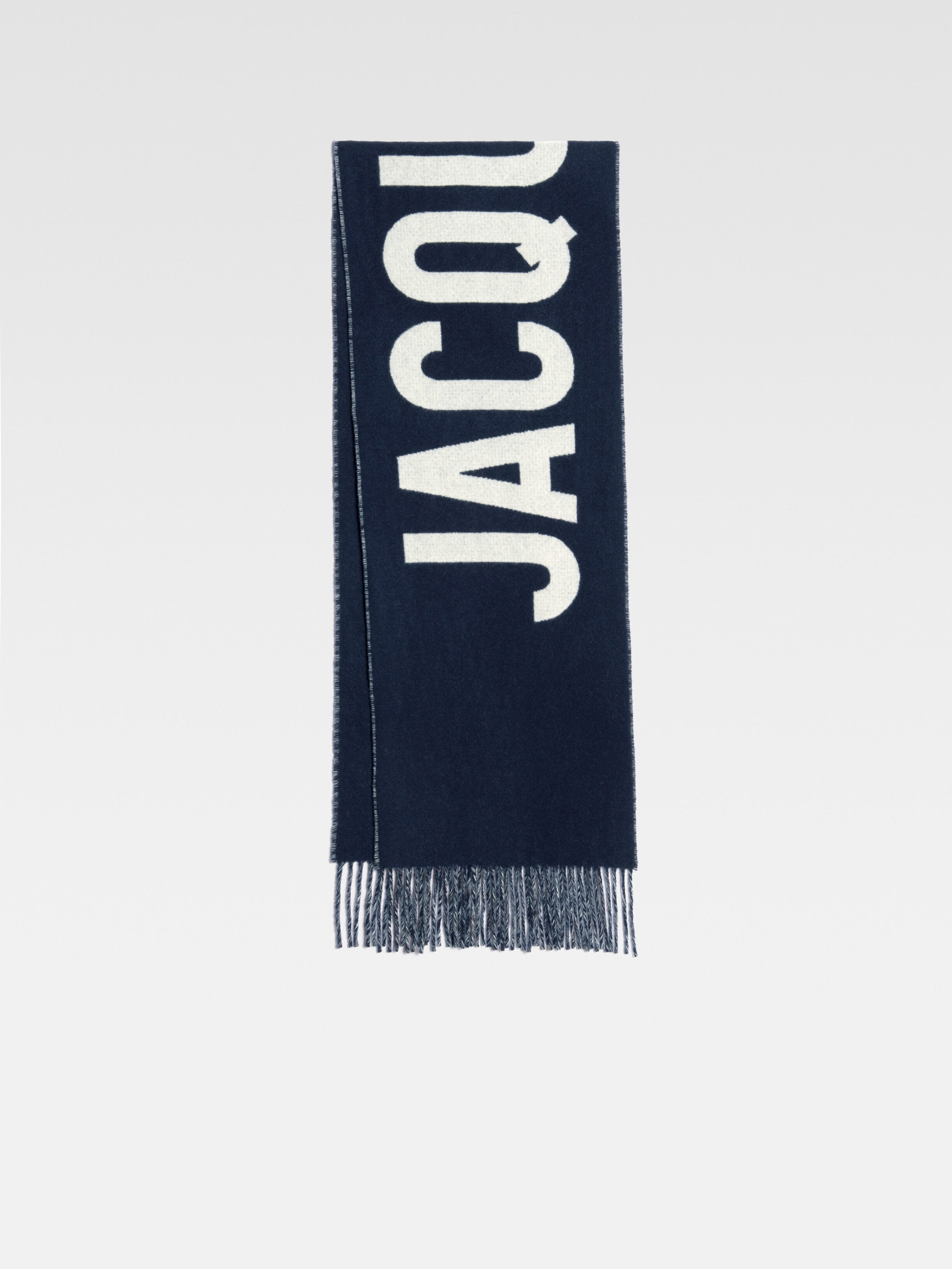 L'écharpe Jacquemus