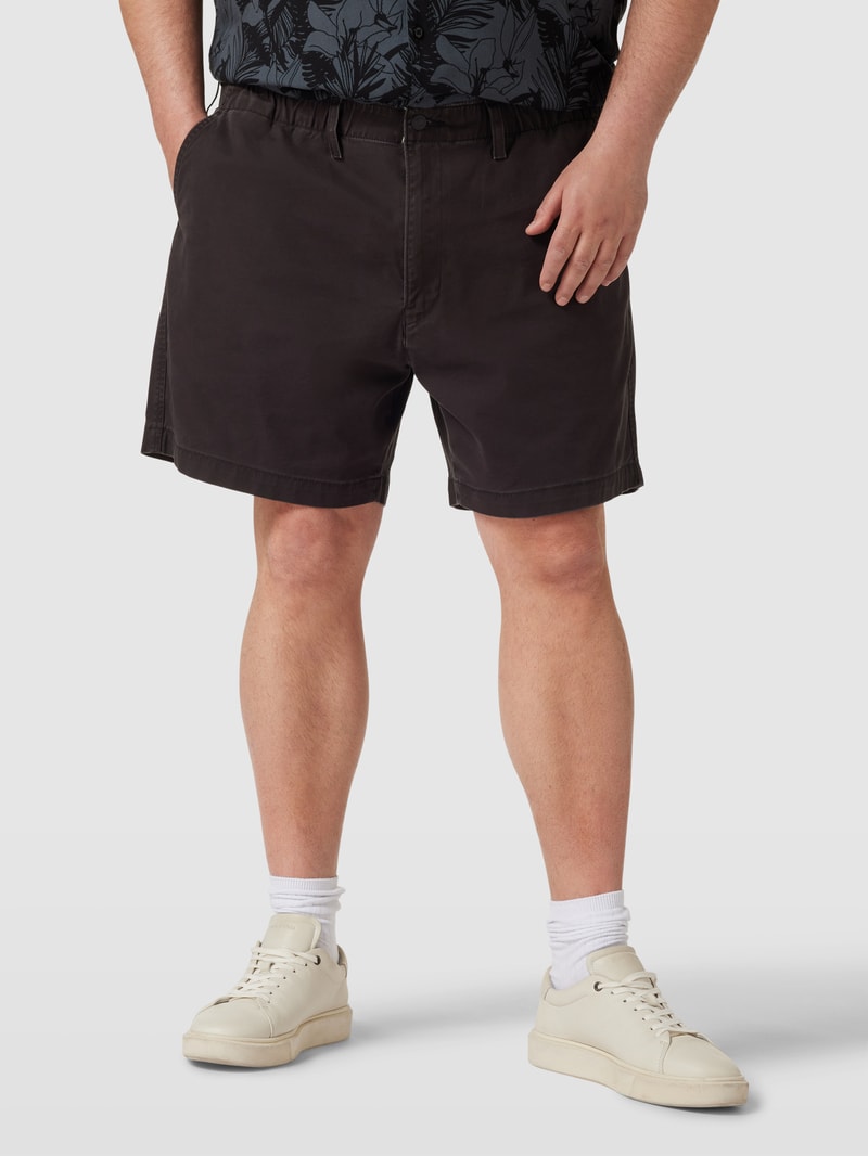PLUS SIZE Shorts mit französischen Eingrifftaschen in schwarz