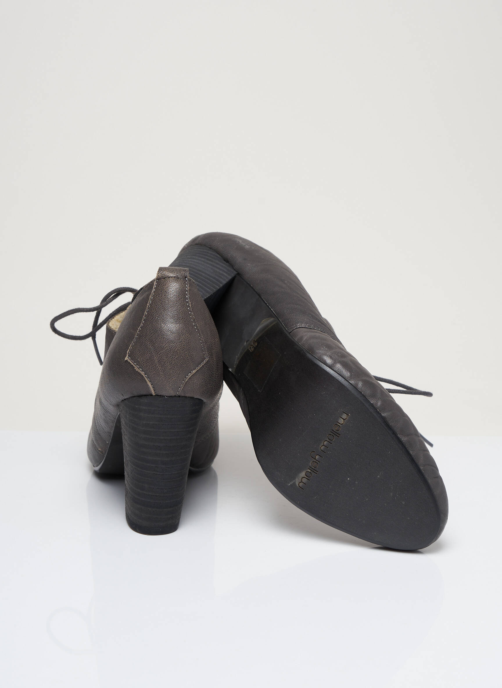 Mellow Yellow Derby Femme couleur gris