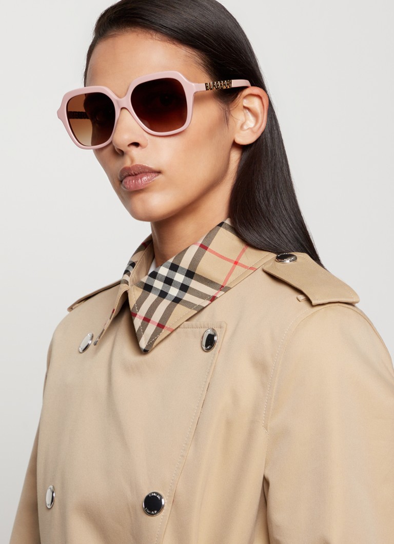 Burberry Retro saulesbrilles BE4389