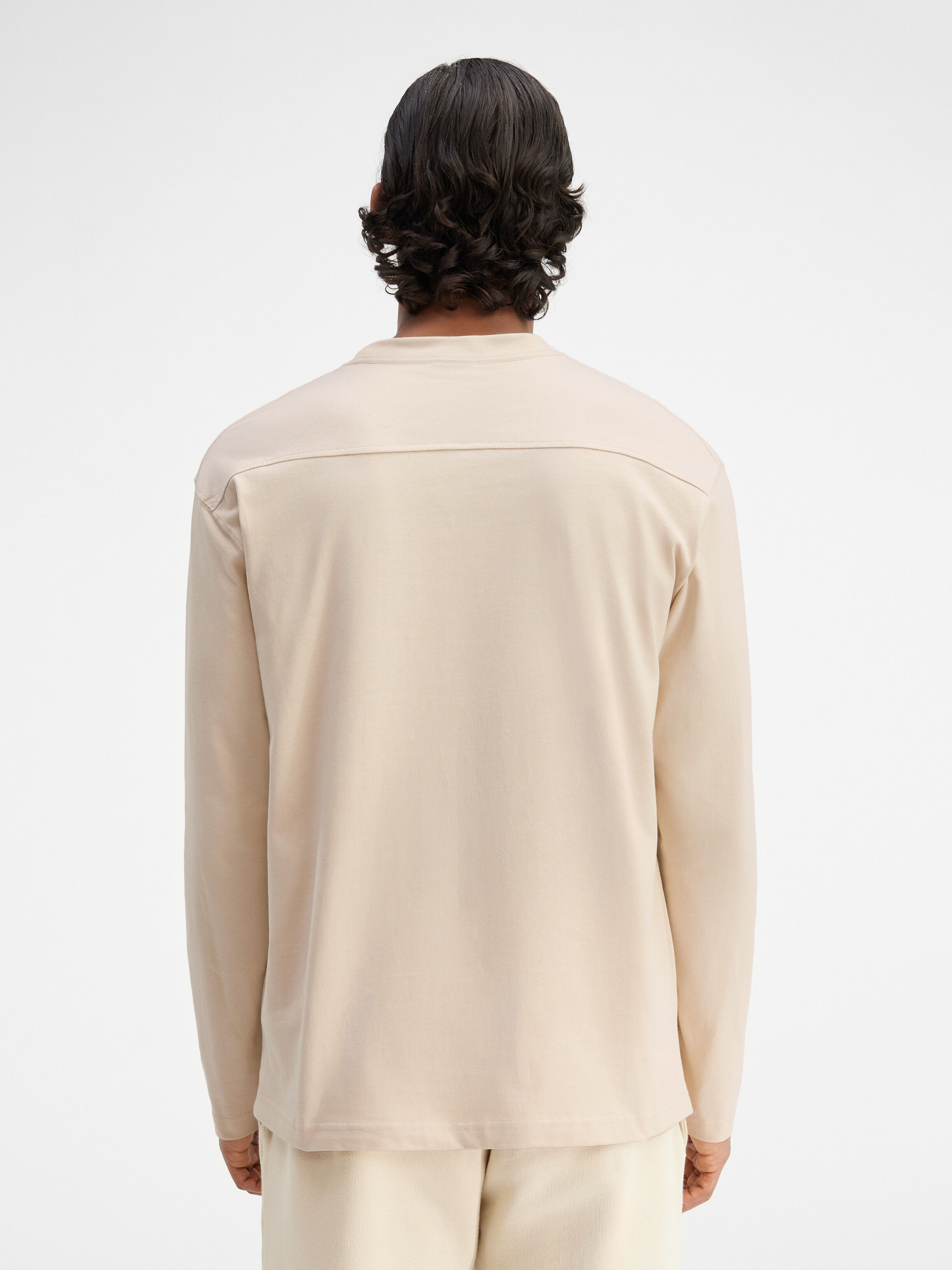 Le t-shirt manches longues