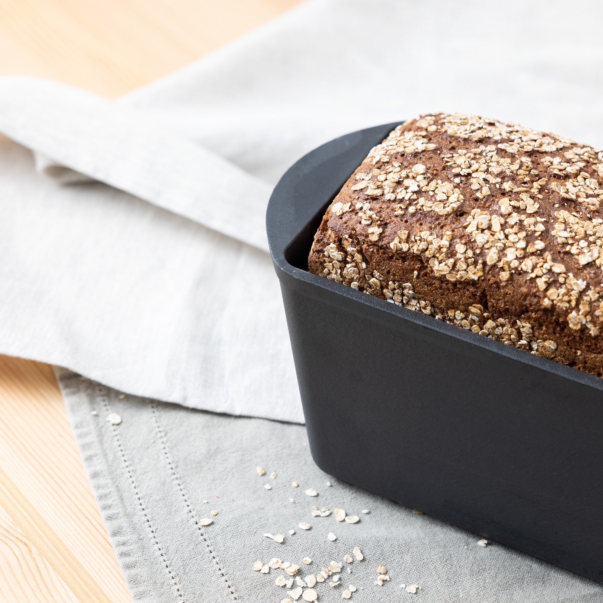 Navaris Brotbackform Gusseisen Brotbackform mit Deckel - 34x13,5x17cm - Dutch Oven