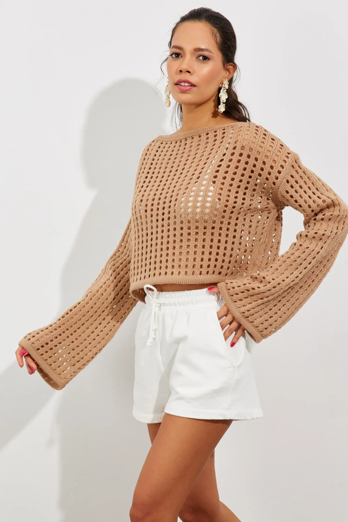 Cool & Sexy  Damen-Kurzbluse aus durchbrochenem Strick mit spanischen Ärmeln in Kamelblau, SMT181