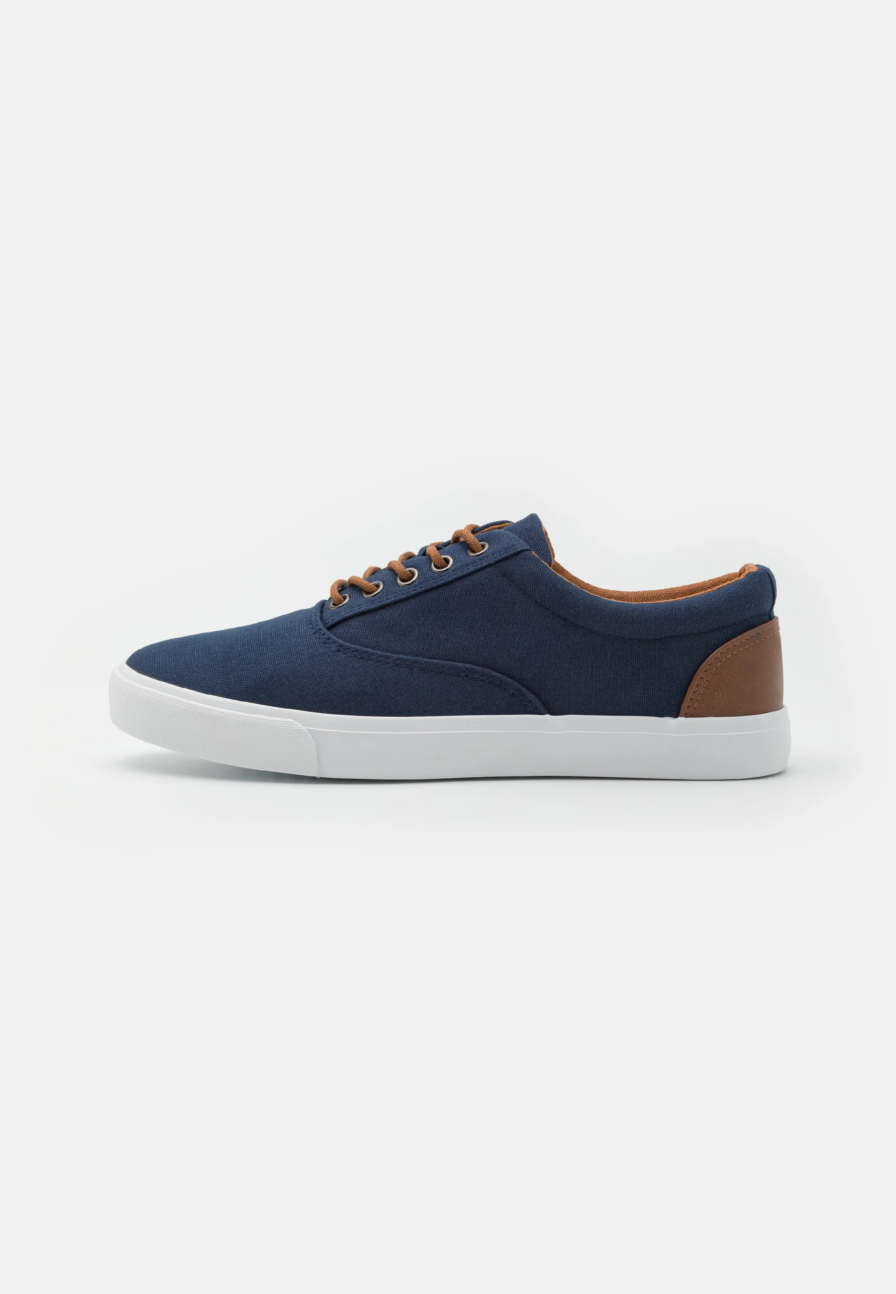 Zapatillas bajas Pier One