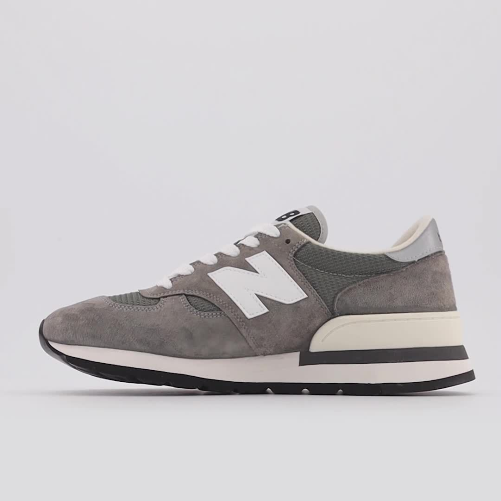 New Balance Made in USA M990GR1 / grau