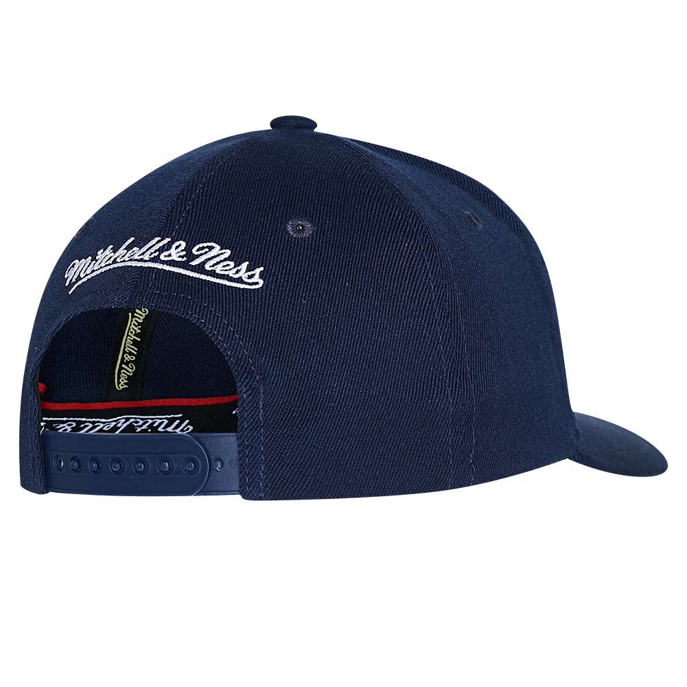 Mitchell & Ness Pinscript Classic Red Kappe 6HSSINTL230-MNNNYWH