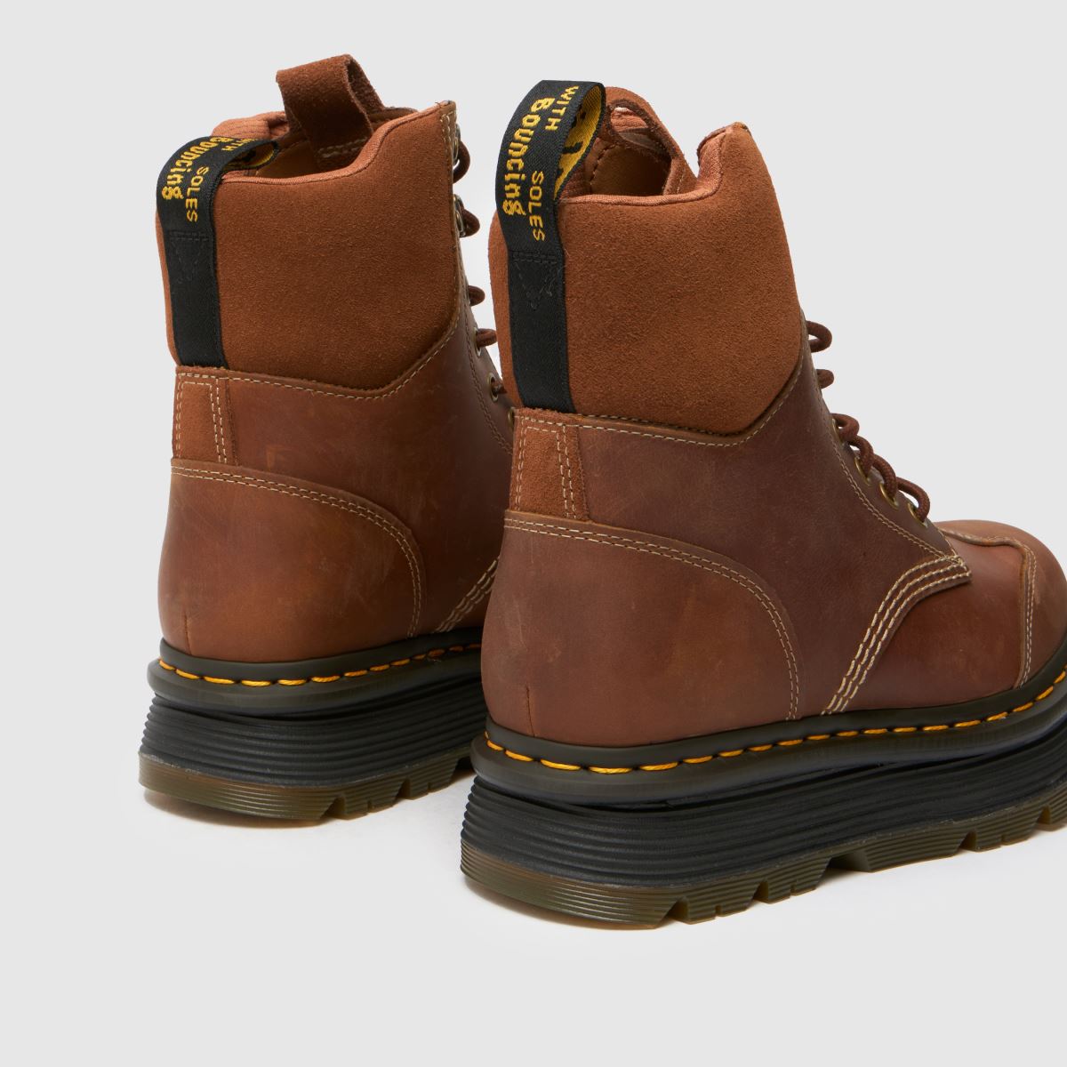 Dr Martens – Zebzag 8 – Bruna stövlar med knytband
